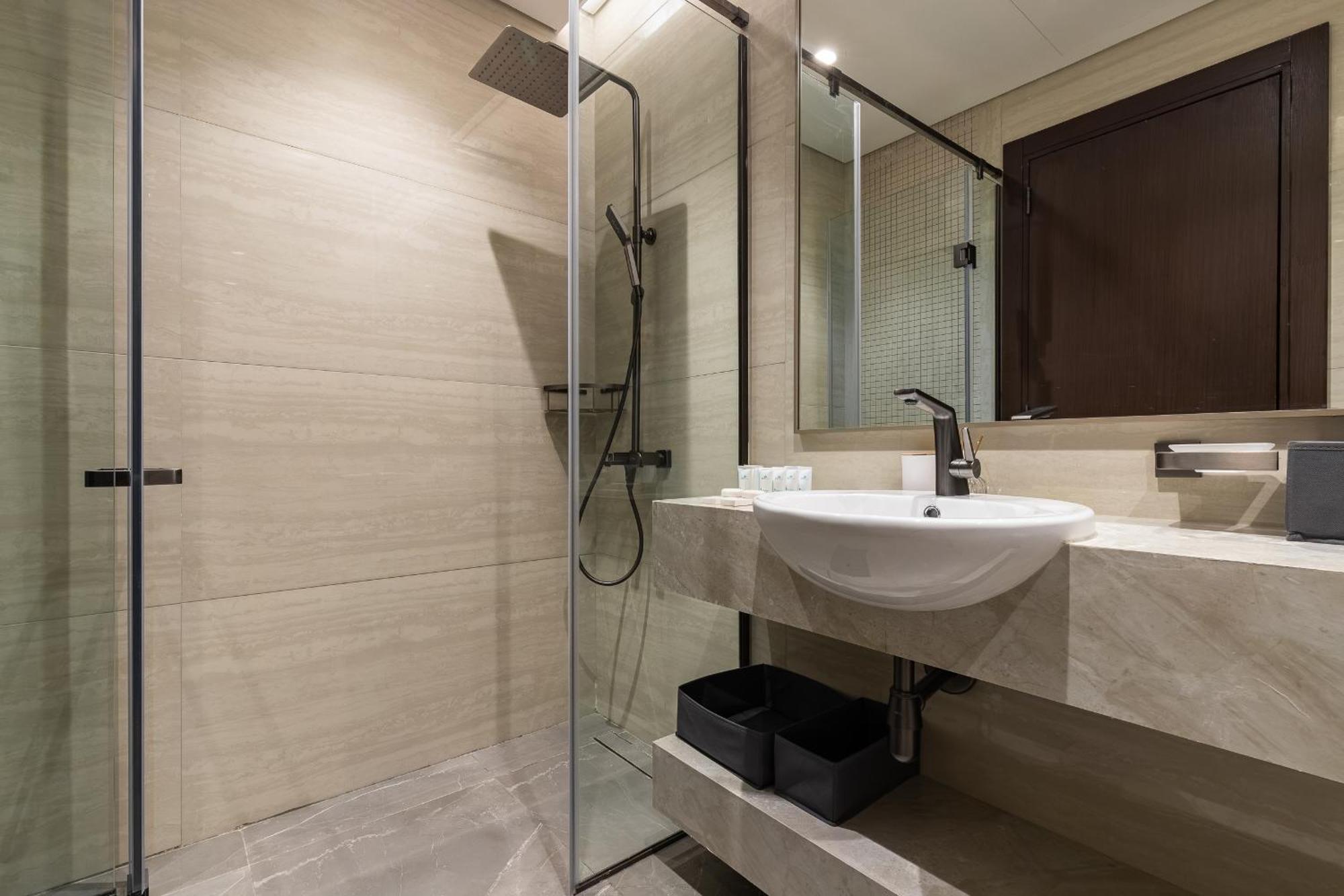 Apartment Simply Comfort At Nobles Tower Luxury Burj View Dubai