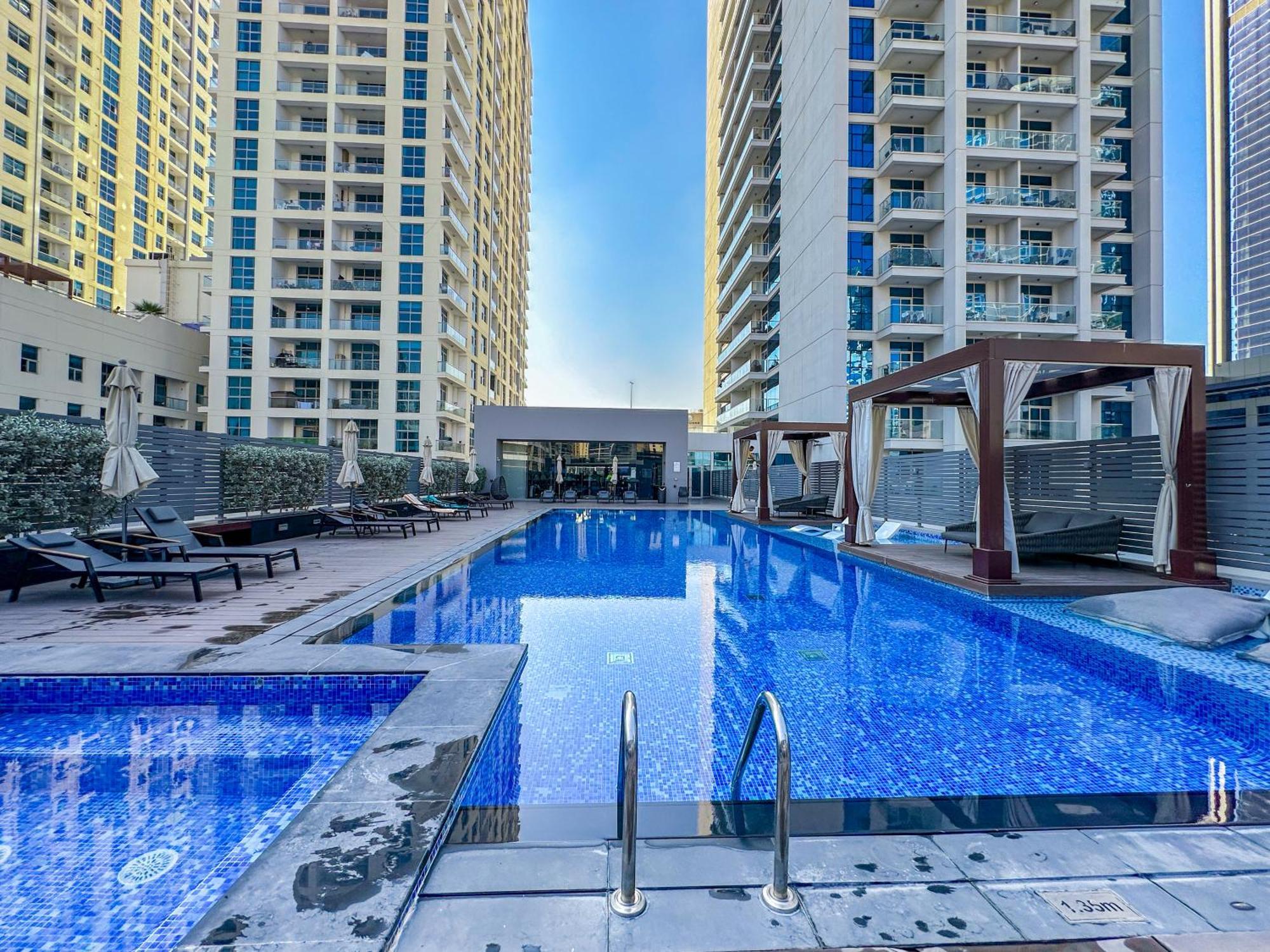 Luxueux Ammenities Tower, Sea View, Near To * Dubai