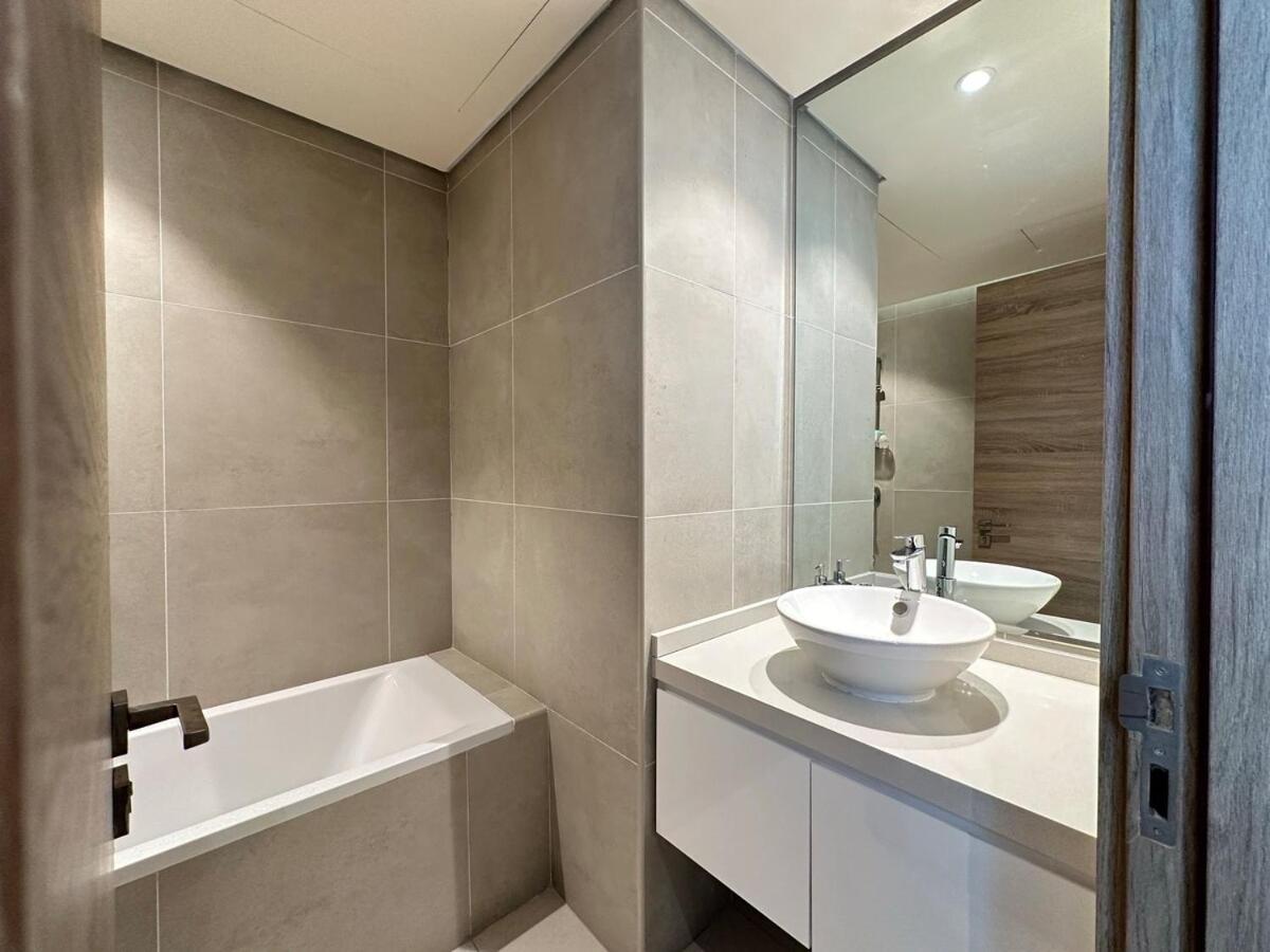 Luxueux Ammenities Tower, Sea View, Near To Apartment Dubai