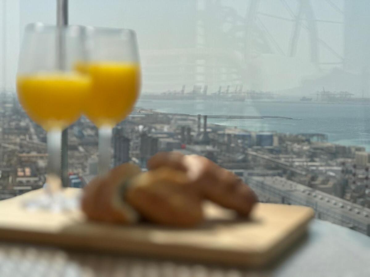 Luxueux Ammenities Tower, Sea View, Near To Apartment