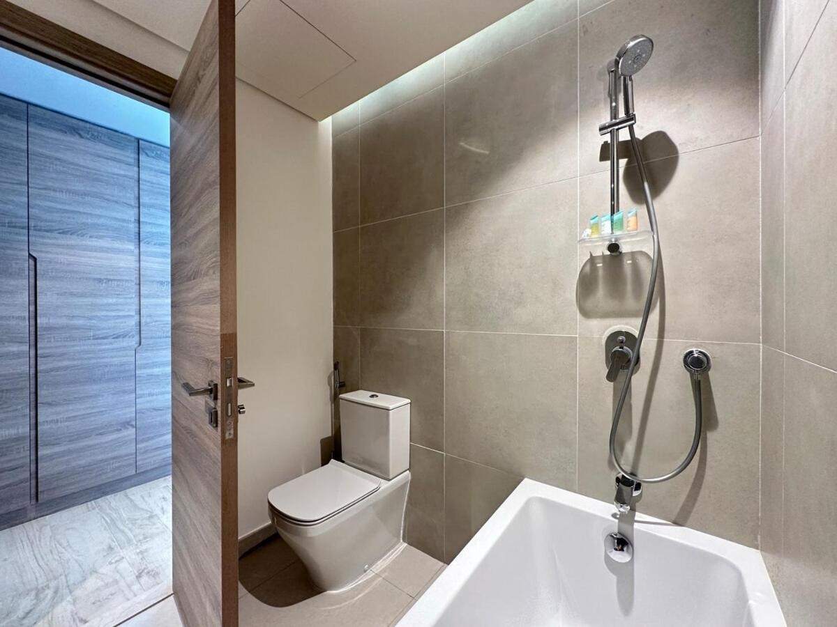 Luxueux Ammenities Tower, Sea View, Near To Apartment Dubai