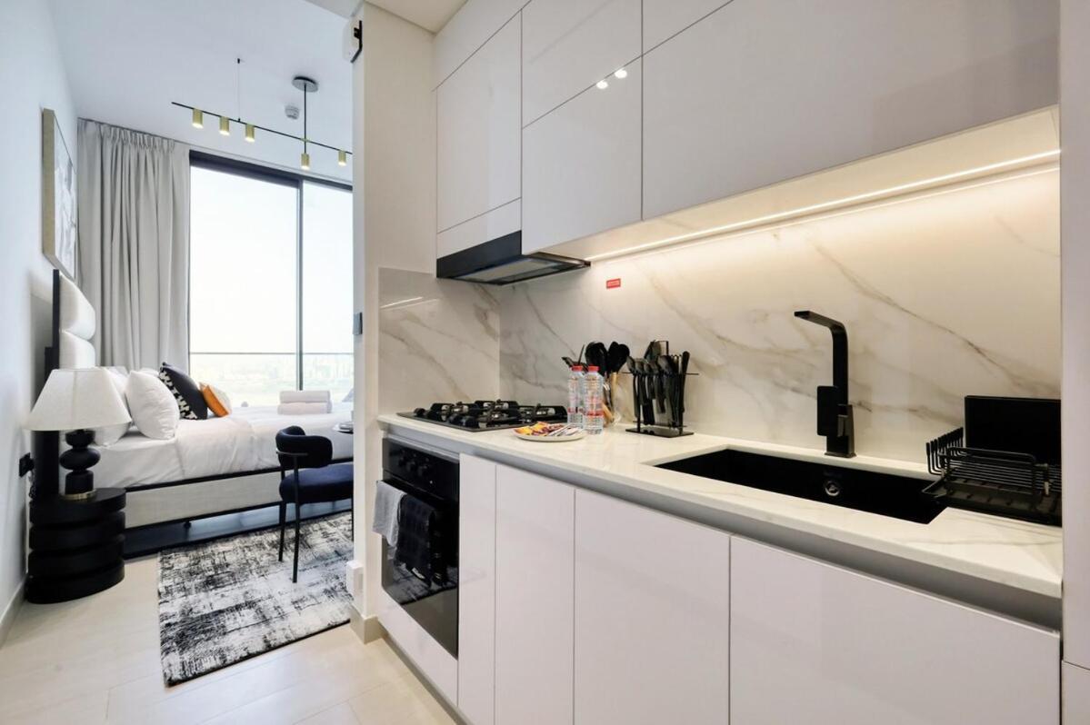 Apartment Stunning In Binghatti House *