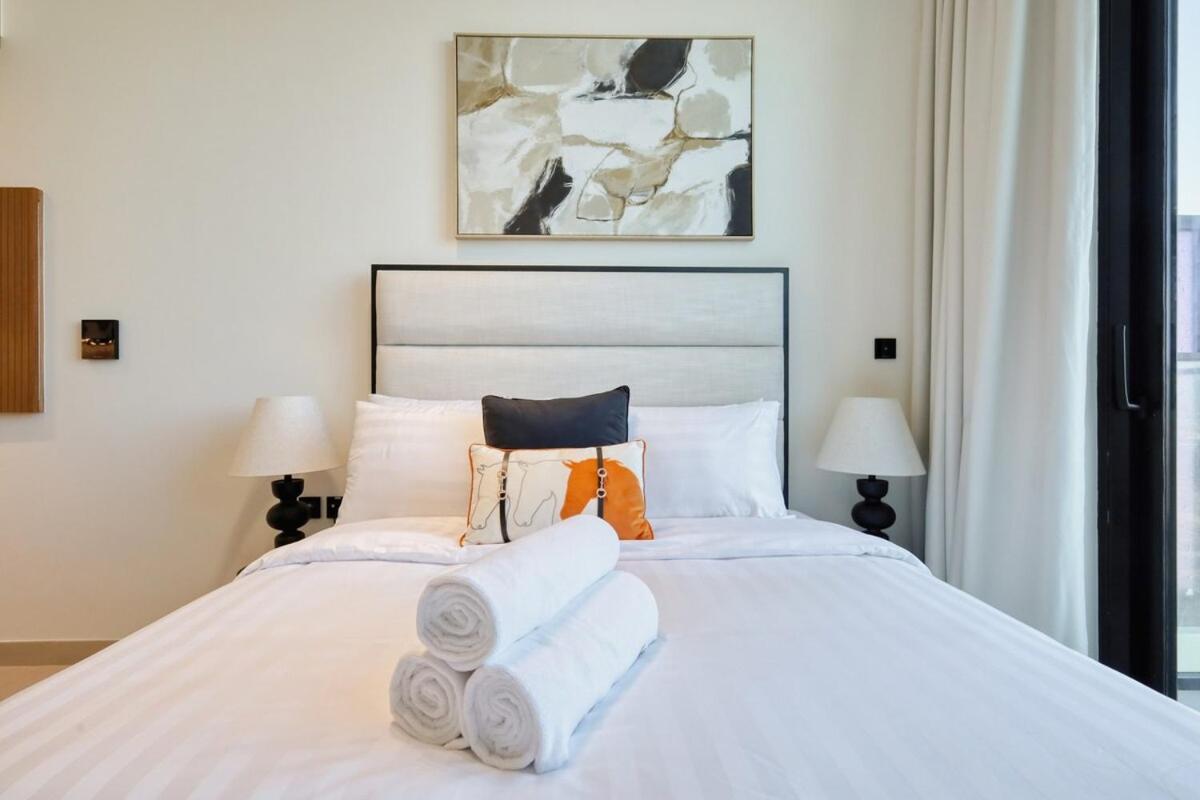 Apartment Stunning In Binghatti House
