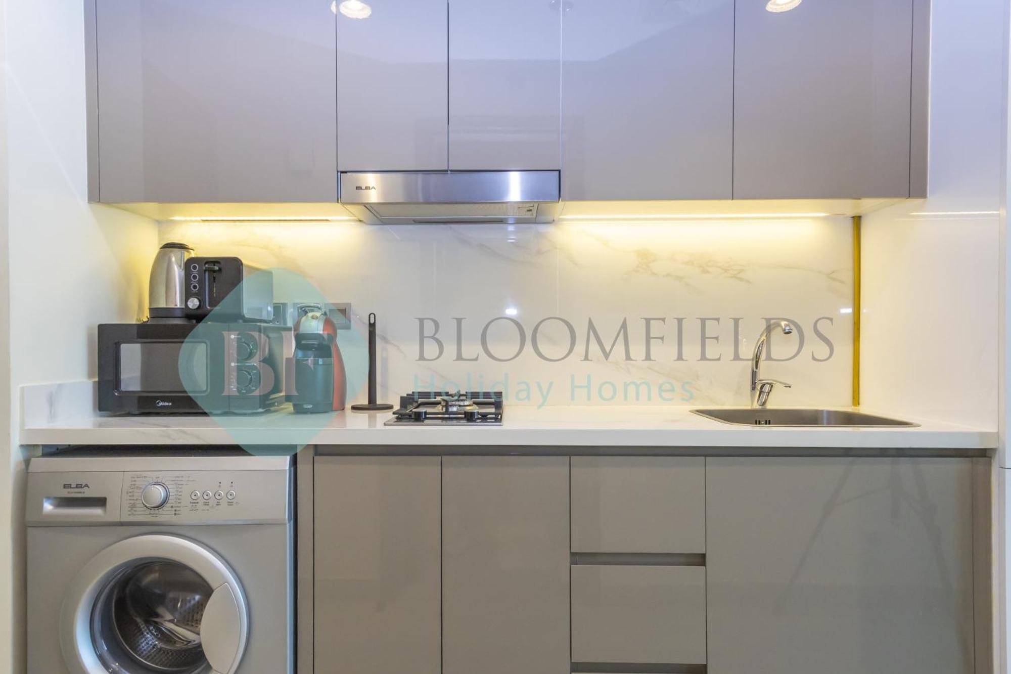 Bloomfields Cozy Stu Azizi Farhad Dubai