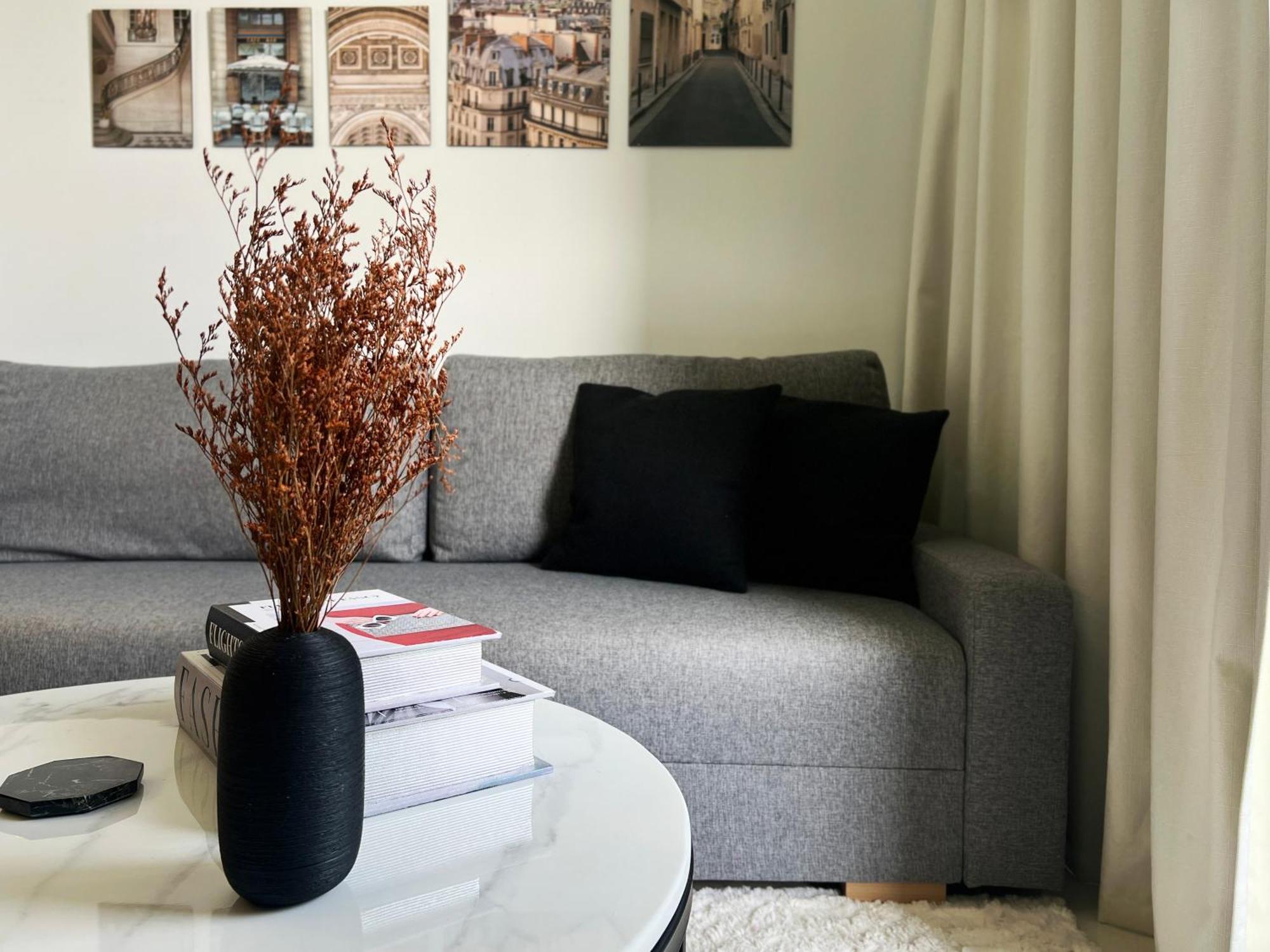 Apartment Keyrock Living - 1br Luxury With View At Reva *