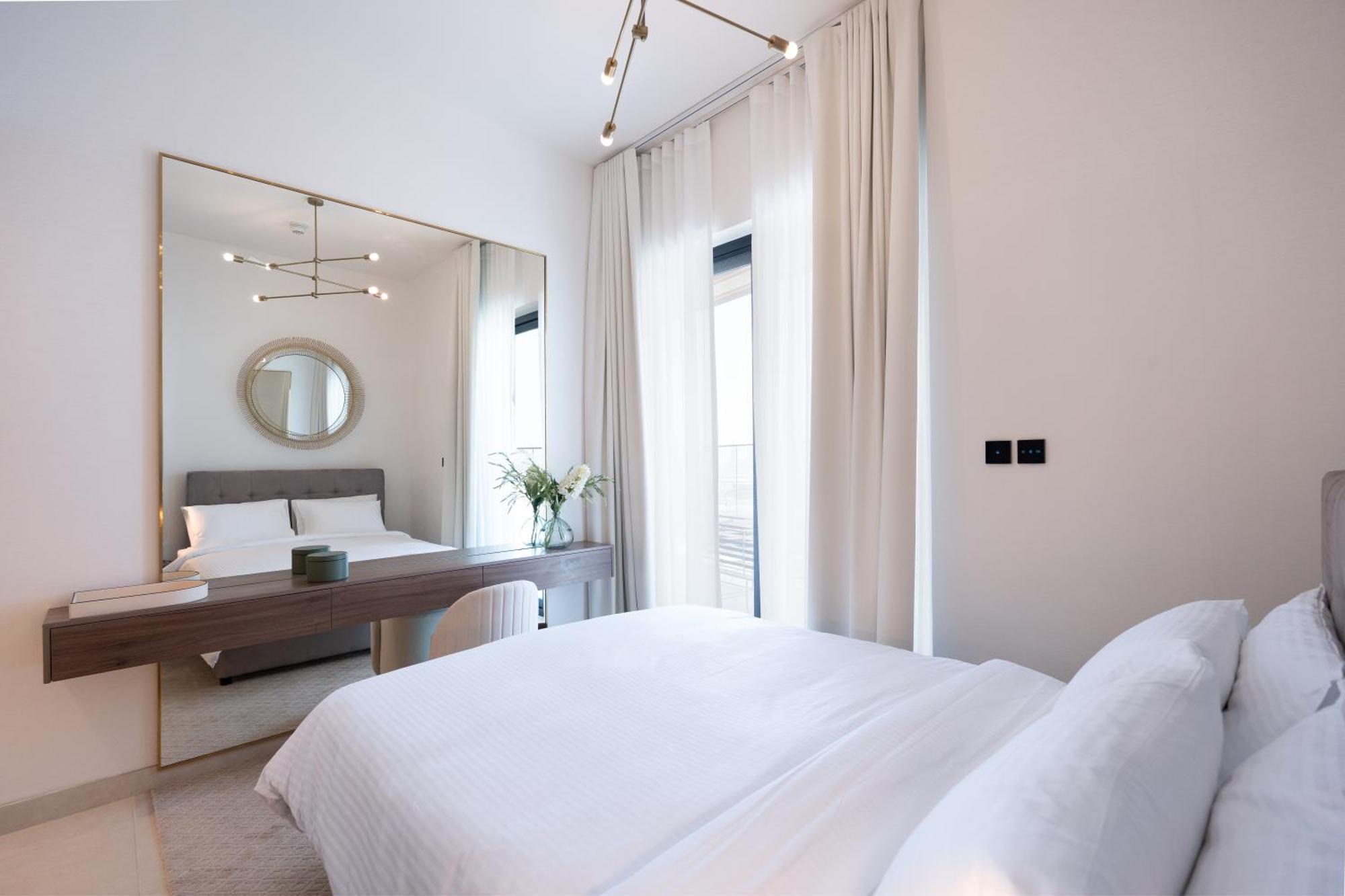 Keyrock Living - Binghatti Canal Sky Retreat Apartment *