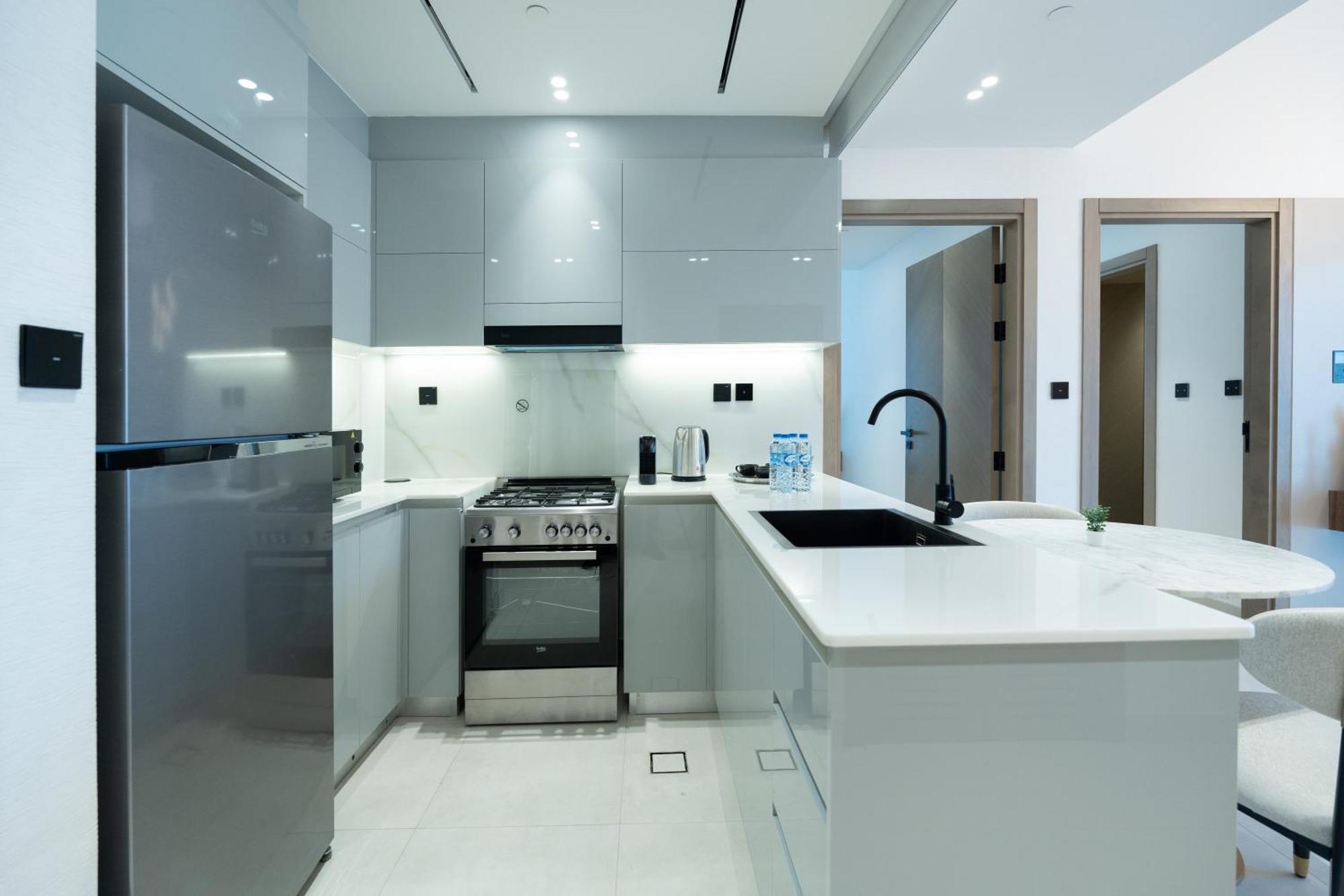 Apartment Keyrock Living - Binghatti Canal Sky Retreat *