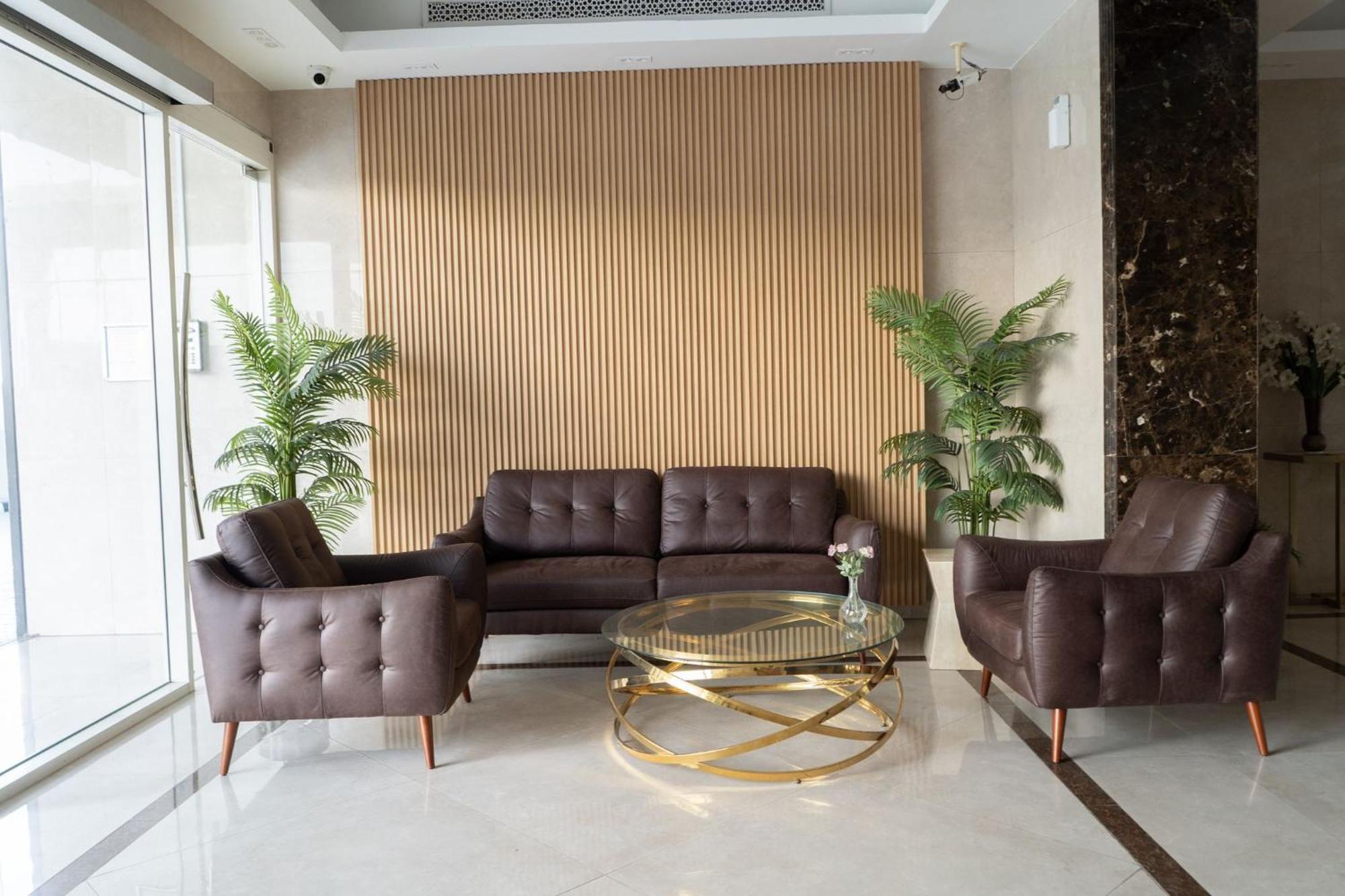 1br In Marina Near Metro Dubai