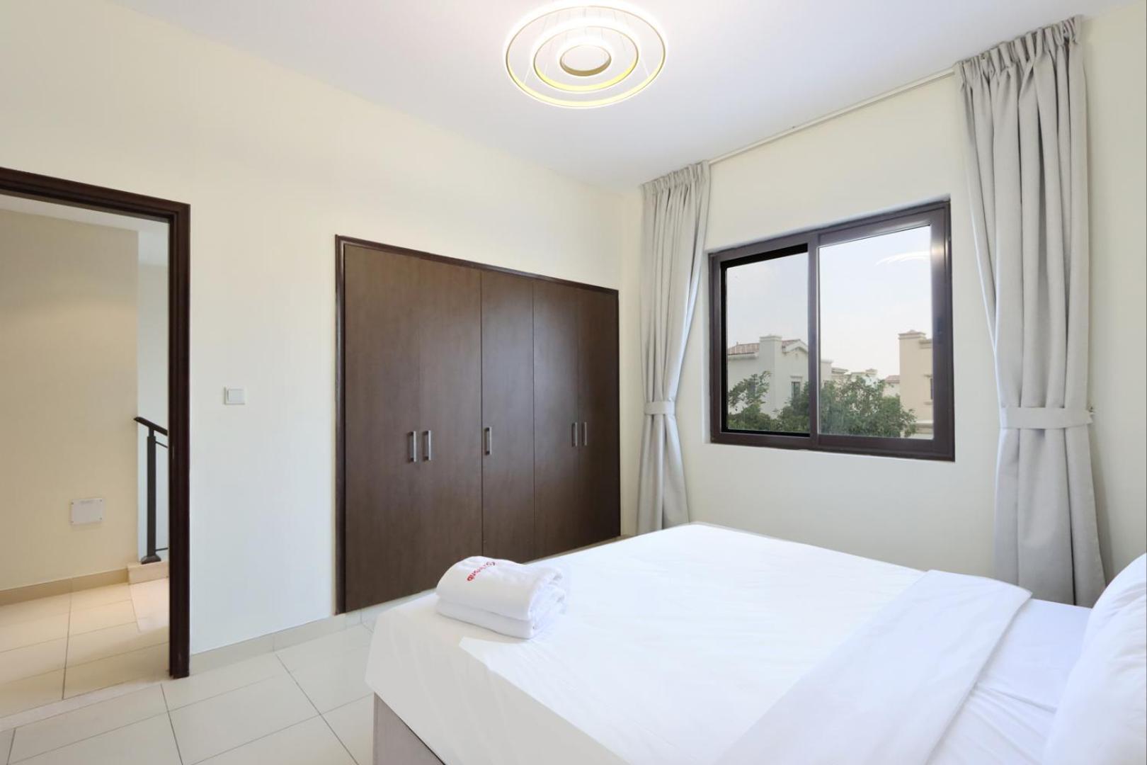 Livbnb-3br Sweet Family With Maid's Apartment Dubai
