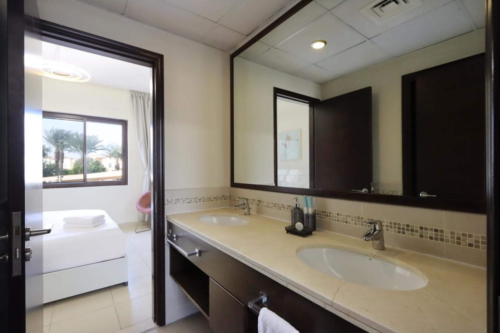 Livbnb-3br Sweet Family With Maid's