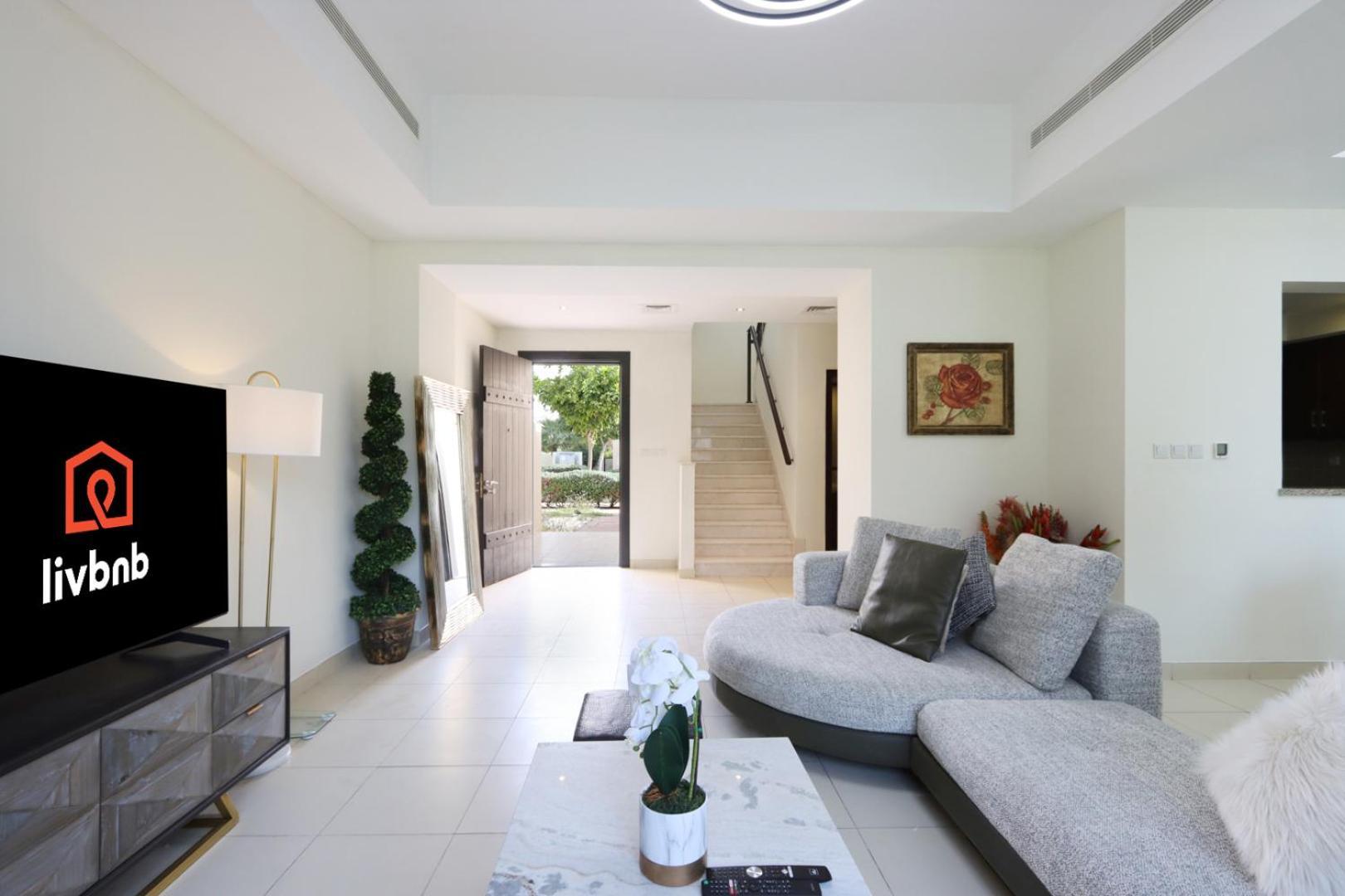 Livbnb-3br Sweet Family With Maid's Dubai