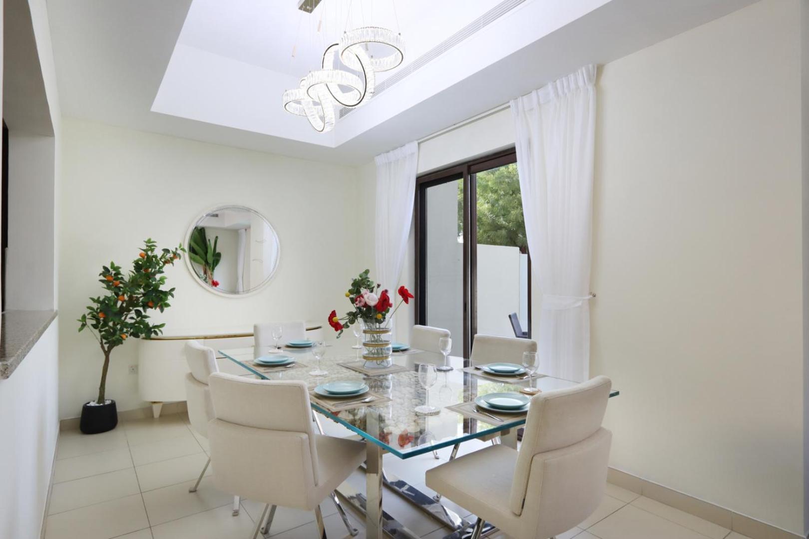 Apartment Livbnb-3br Sweet Family With Maid's Dubai