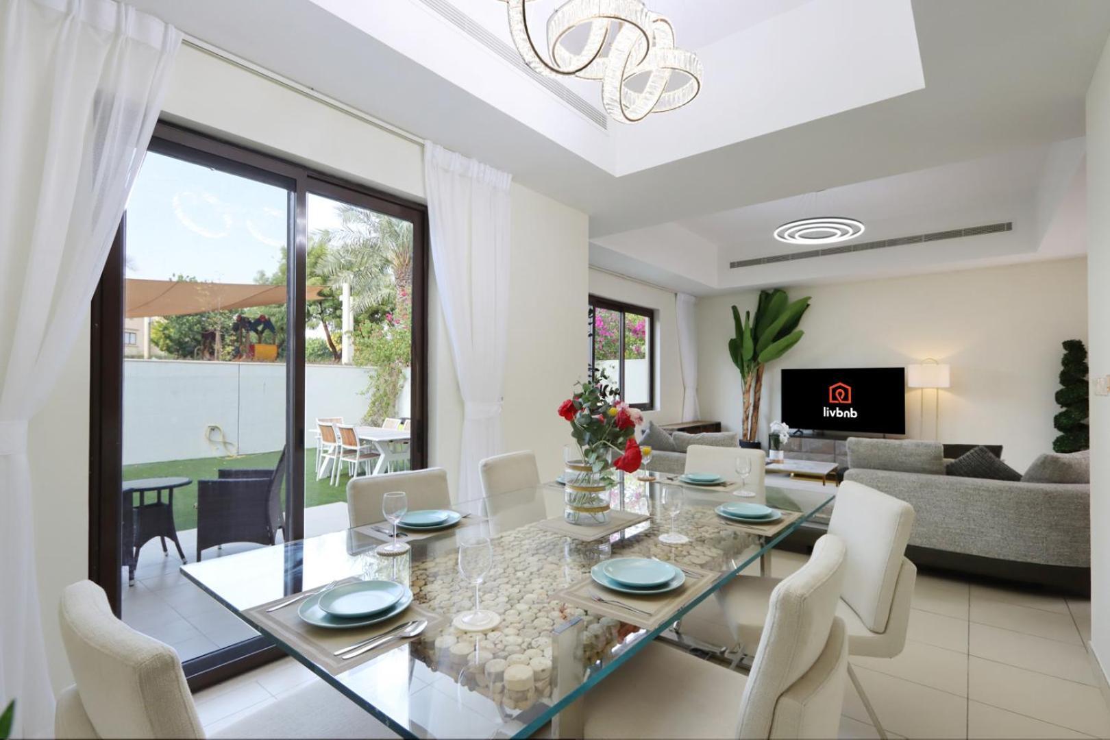 Livbnb-3br Sweet Family With Maid's