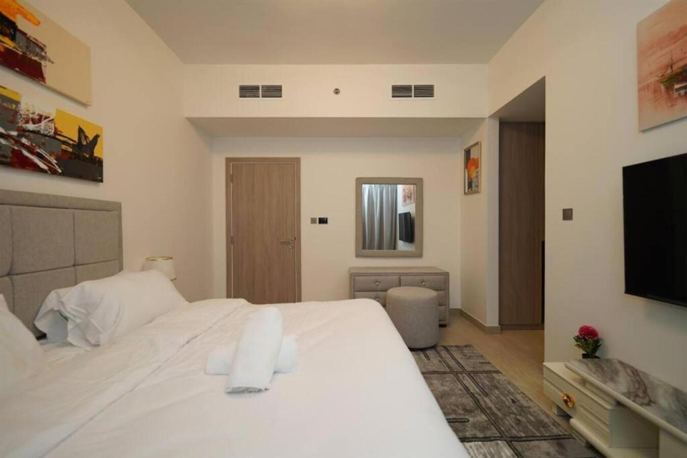 Brown Stone Homes Me Do Re Daire Dubai
