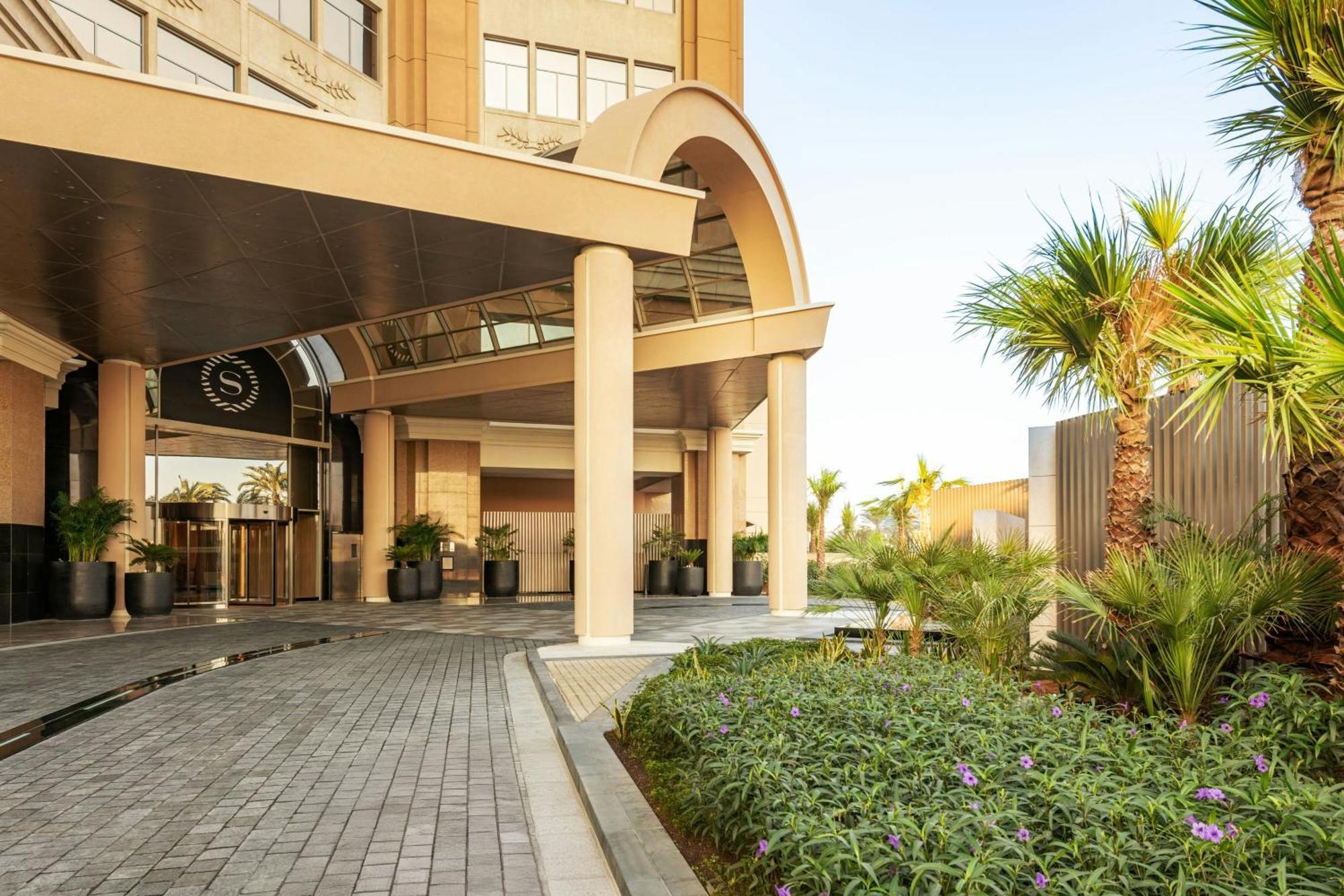 Sheraton Mall Of The Emirates Hotel, 5*