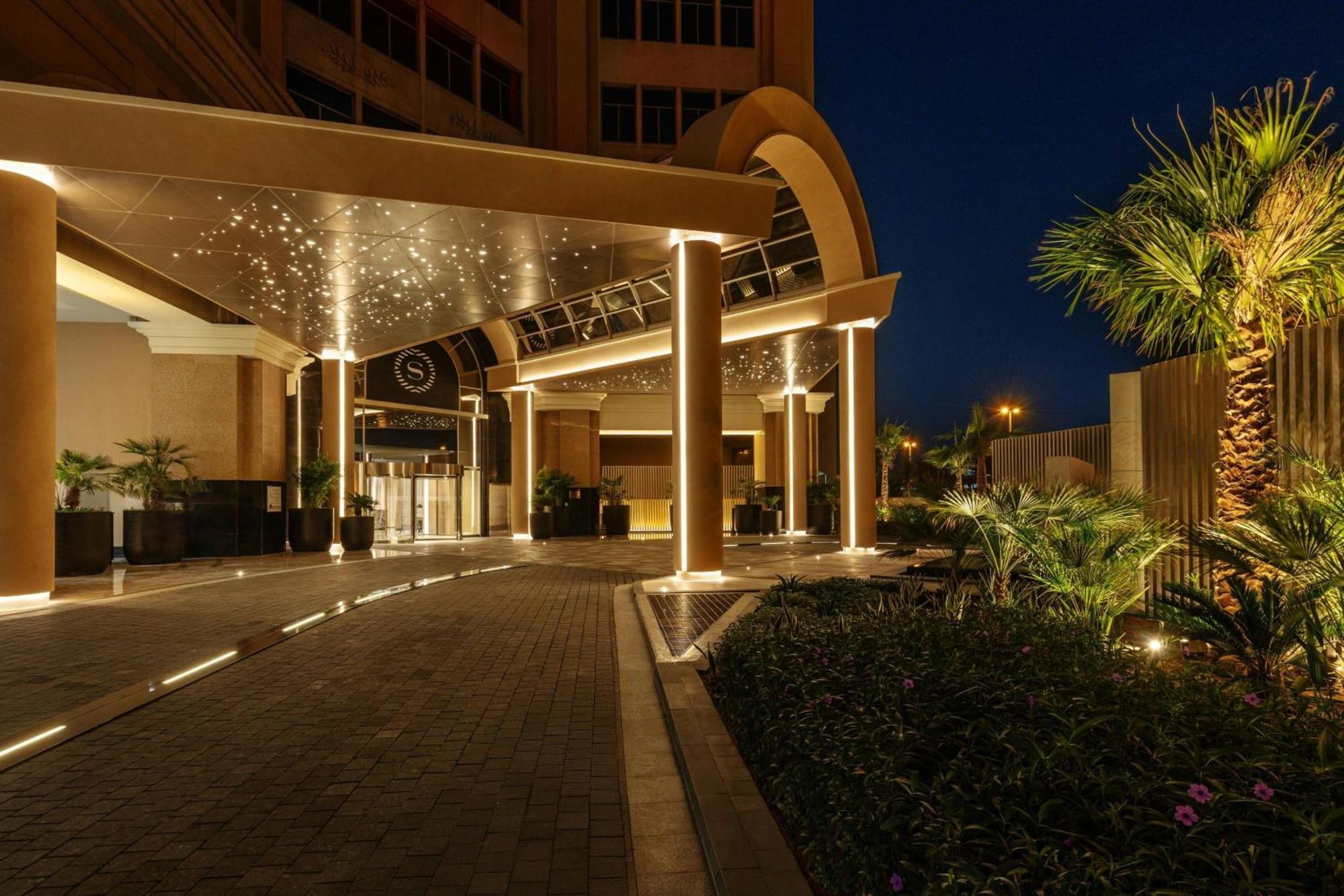 Hotel Sheraton Mall Of The Emirates Hotel,