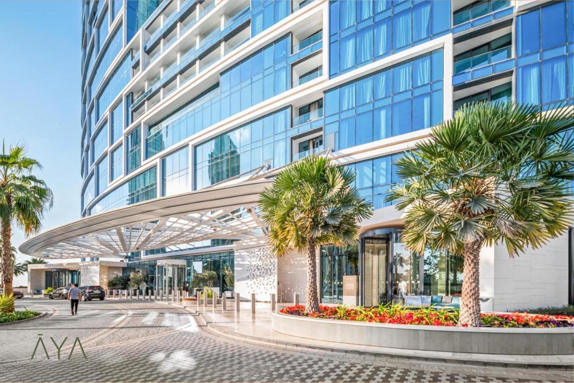 Jumeirah Gate Tower 1 - Stylish With Pool & Views Apartment Dubai