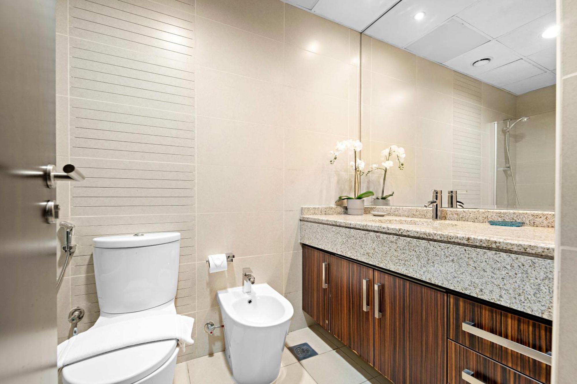 Apartment Silkhaus Spacious Near Almas West *