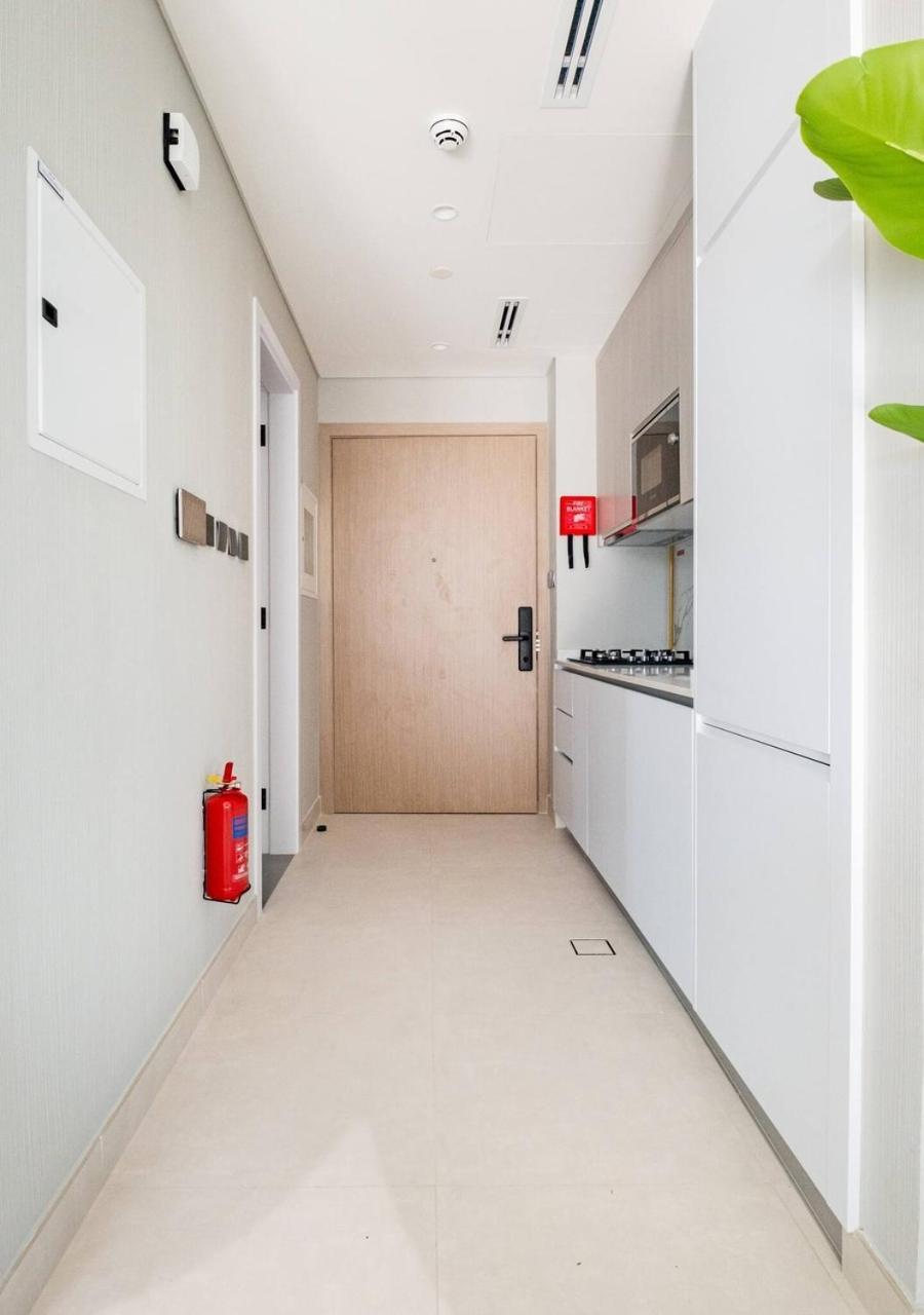 Apartamento New Luxury Near Marina-4min Walk From Metro Dubai