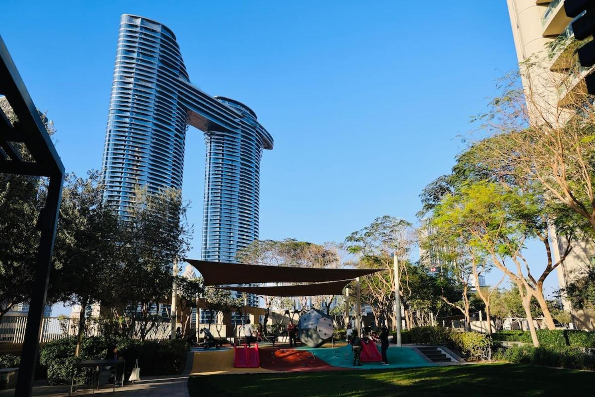 Nivis Find-burj Vista-direct Access To Mall Dubai