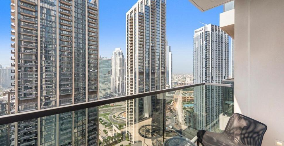 Spacious 2 Bedroom In Act1 Act 2 Downtown * Dubai