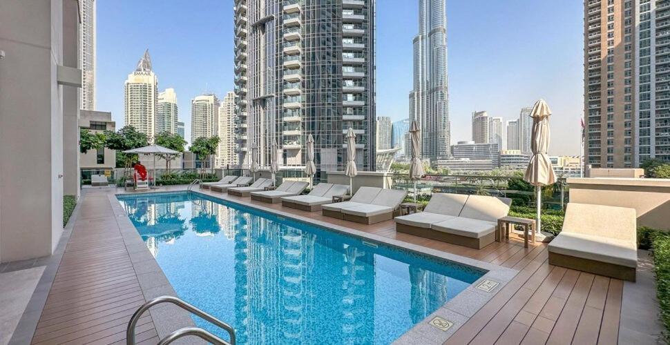 Spacious 2 Bedroom In Act1 Act 2 Downtown Apartment Dubai
