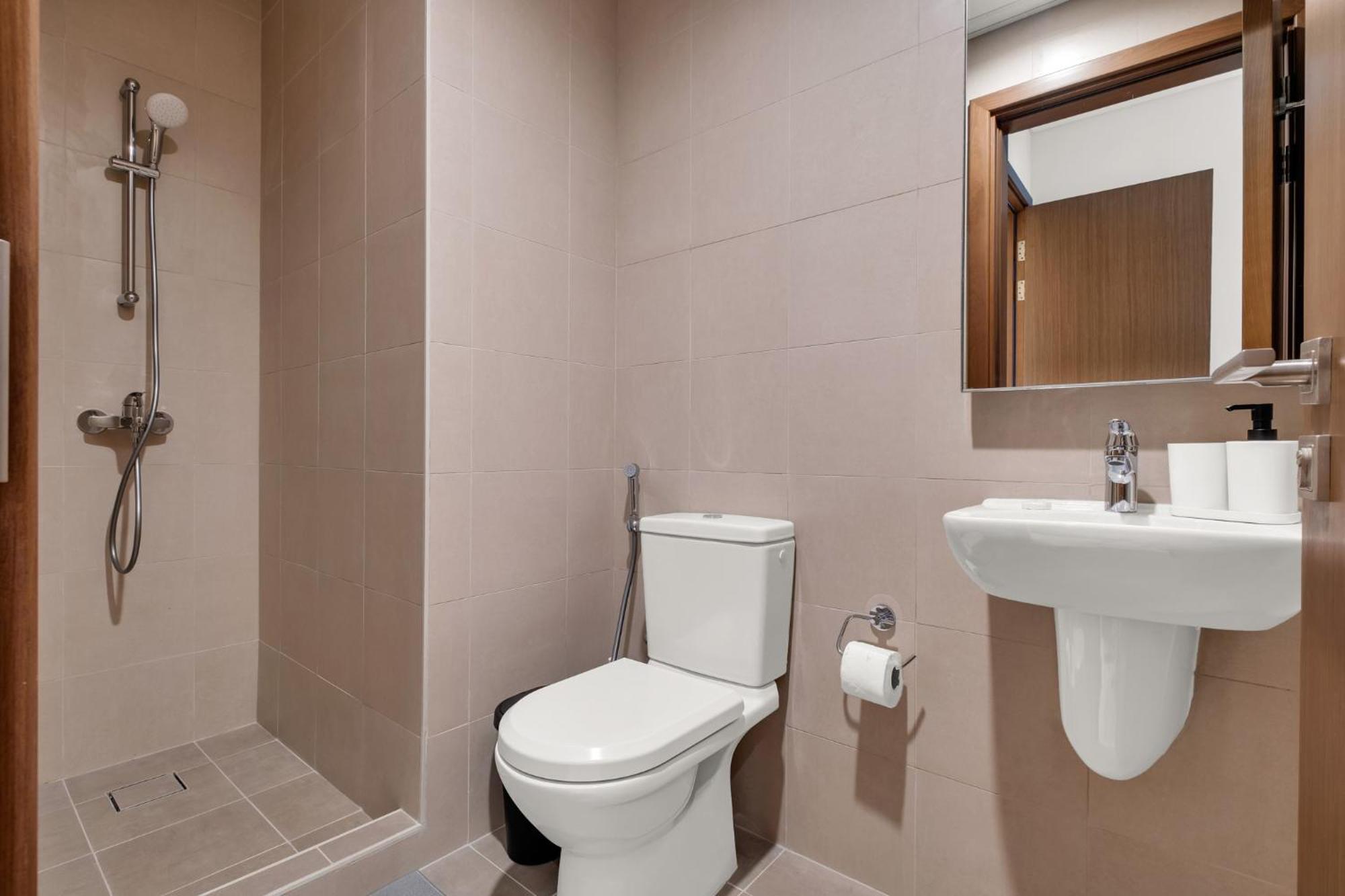 Canalfront - Location Up To 7 Guests *