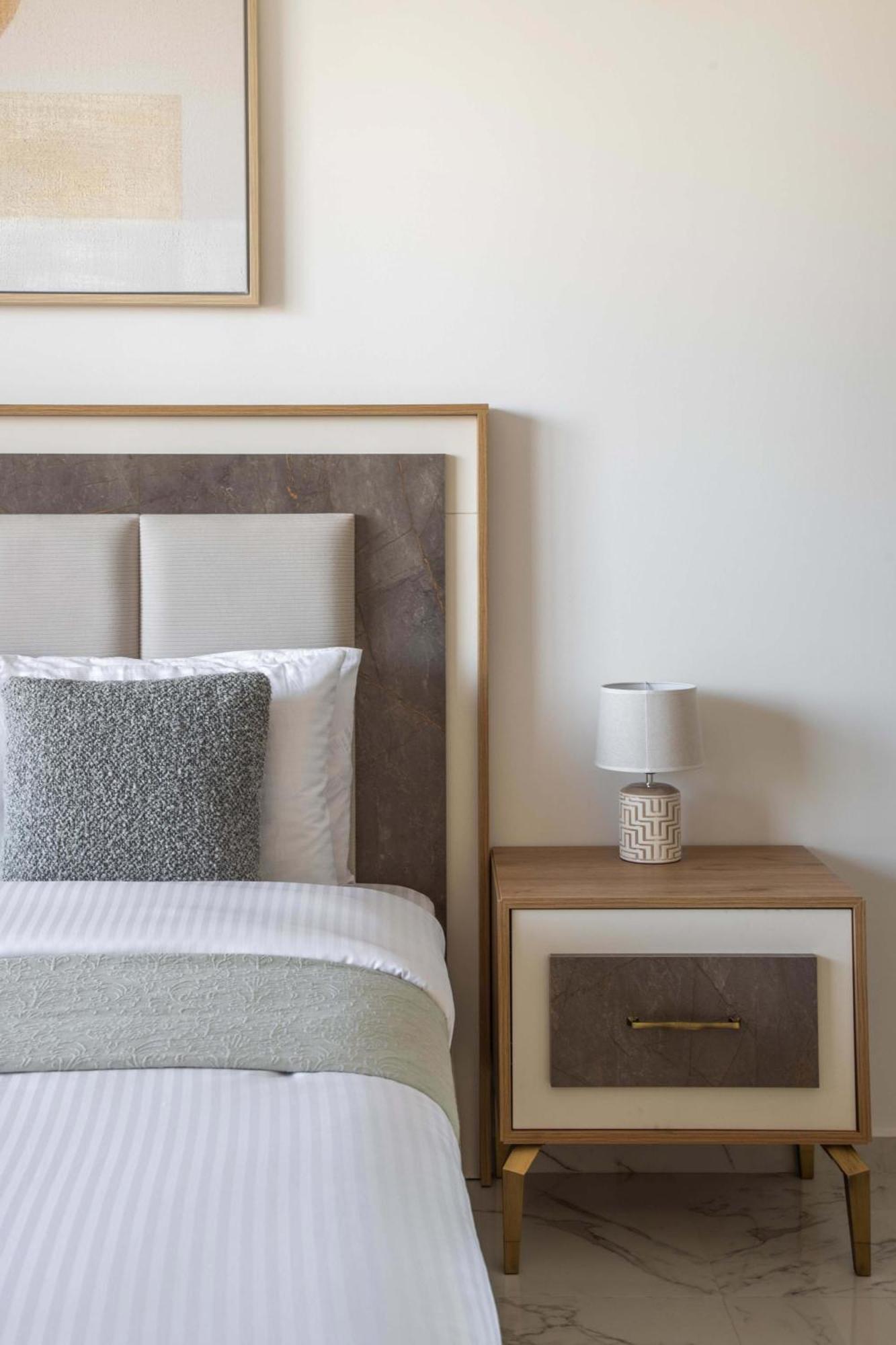 Apartment Frank Porter - Golden Dream Tower *