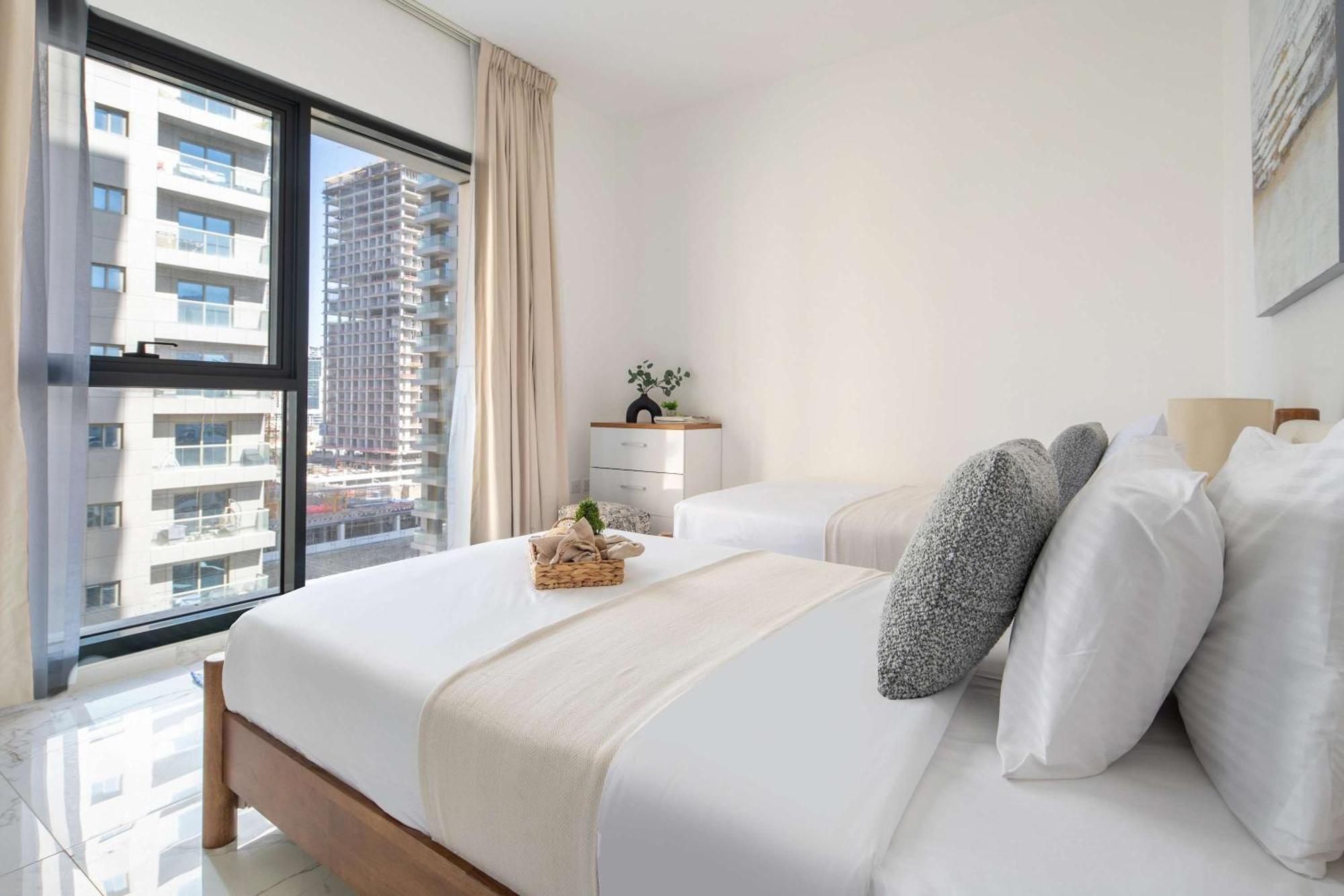 Apartment Frank Porter - Golden Dream Tower Dubai