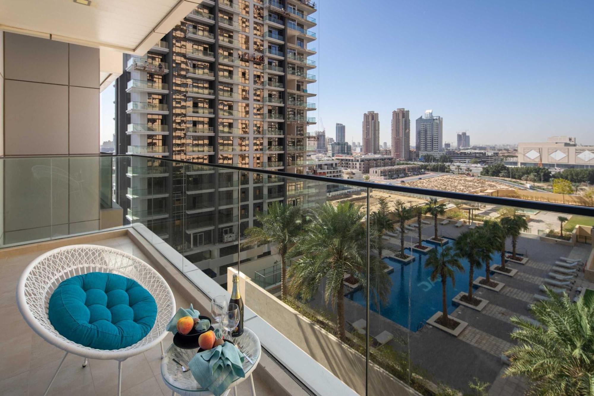 Apartment Frank Porter - Golden Dream Tower Dubai