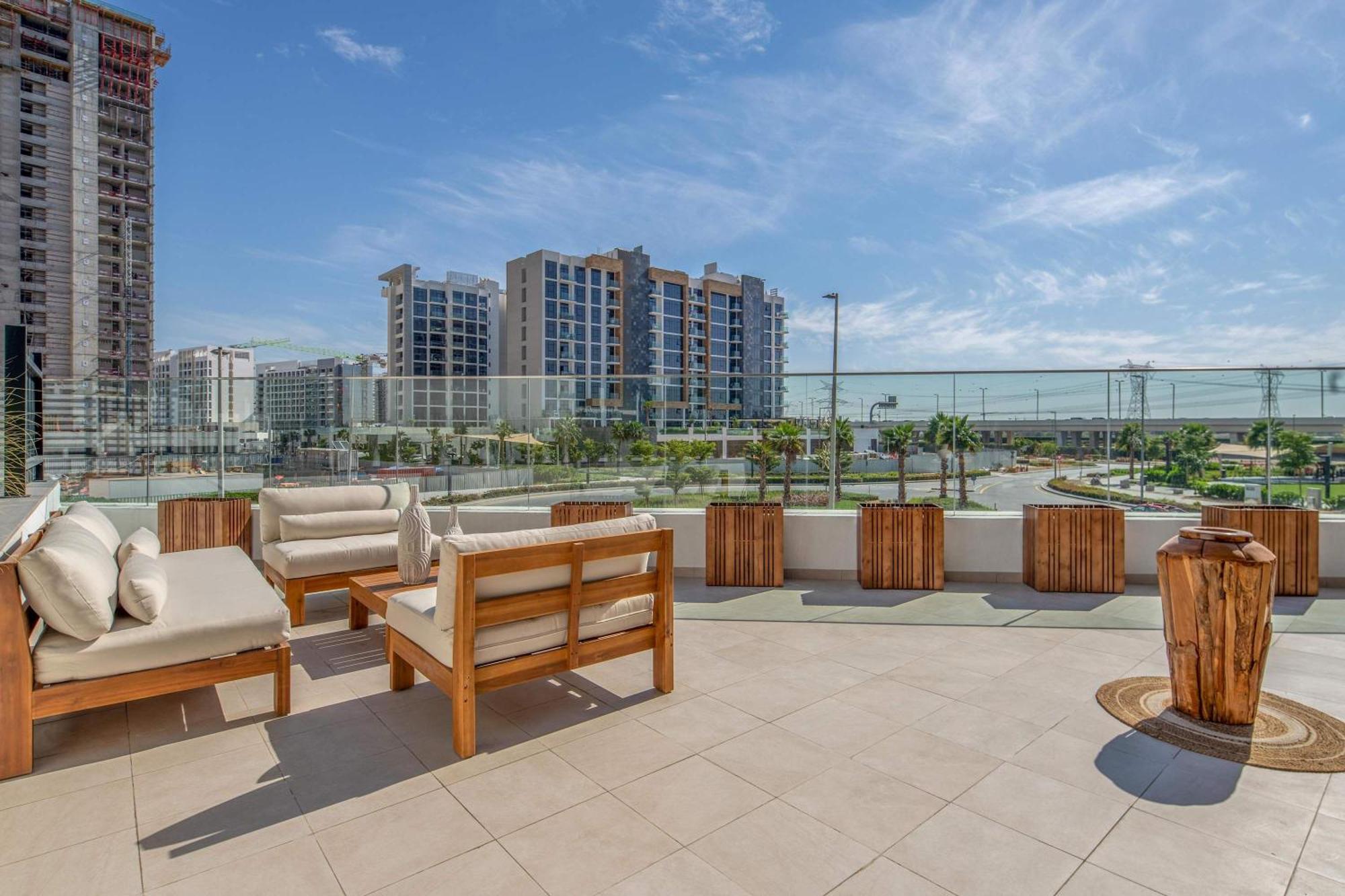 Apartment Frank Porter - Azizi Riviera 45
