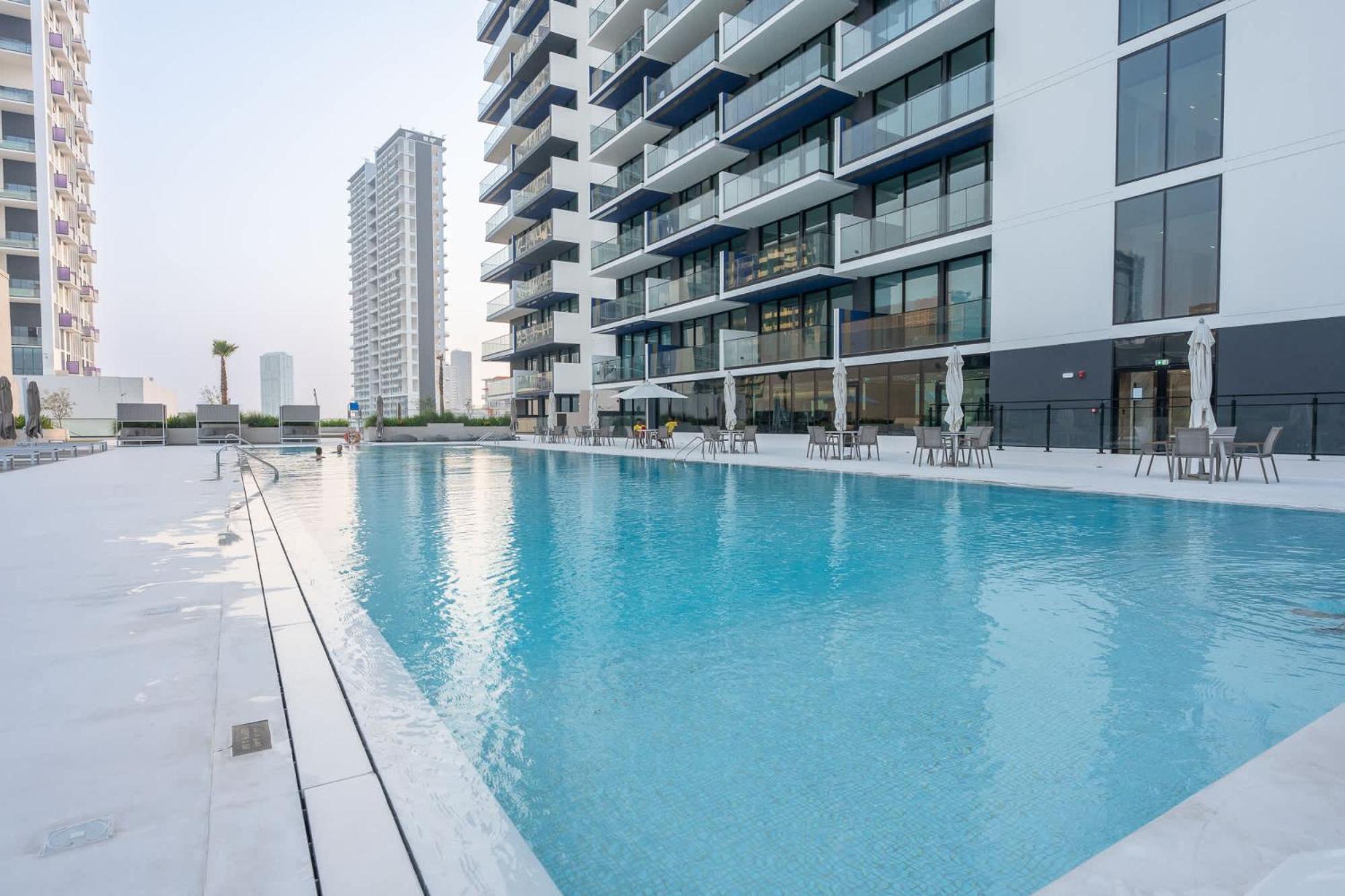 Awesome 1-bedroom Perfect For 4 In Jvc Near To Miracle Garden * Dubai