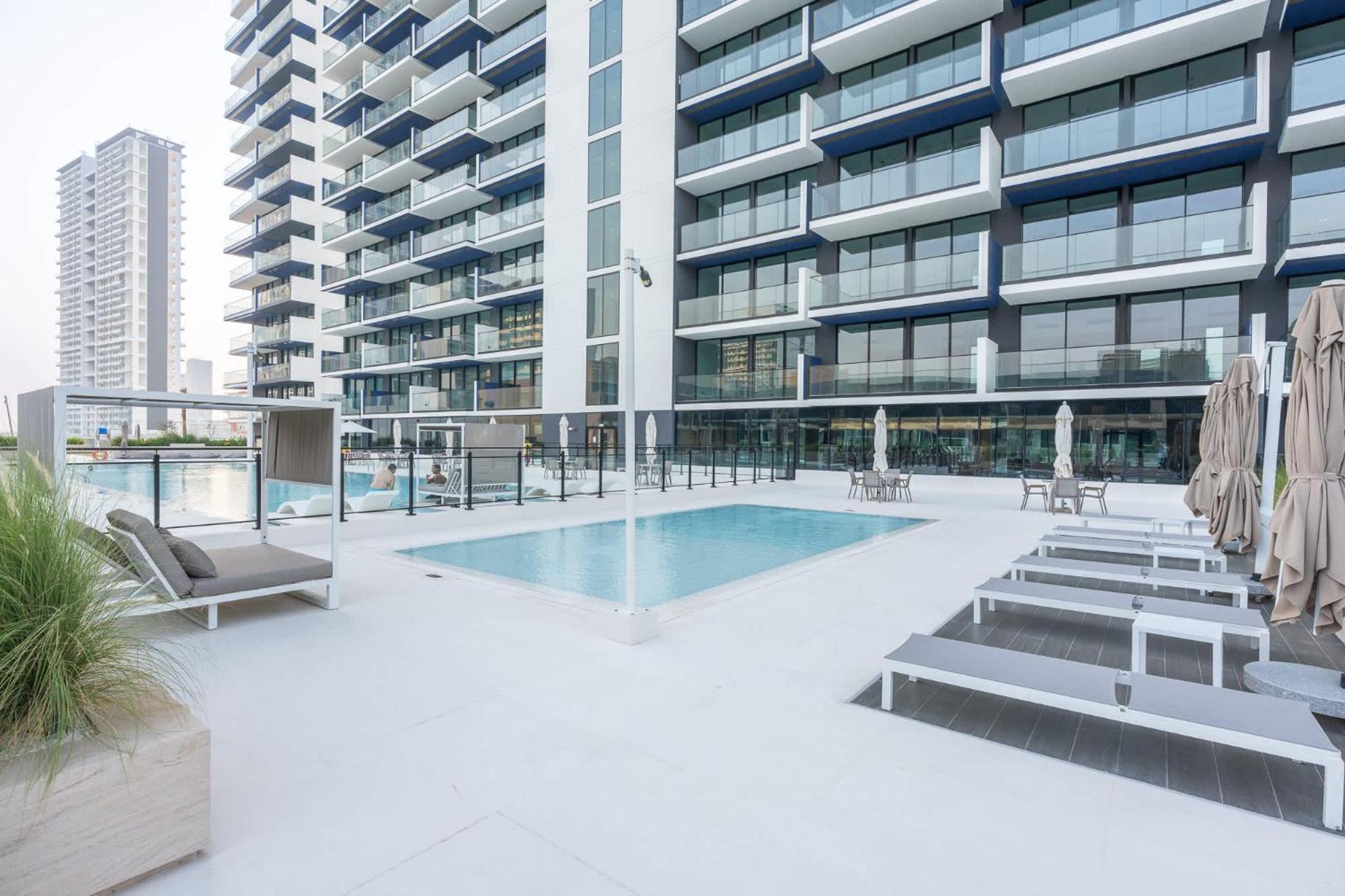 Apartment Awesome 1-bedroom Perfect For 4 In Jvc Near To Miracle Garden Dubai