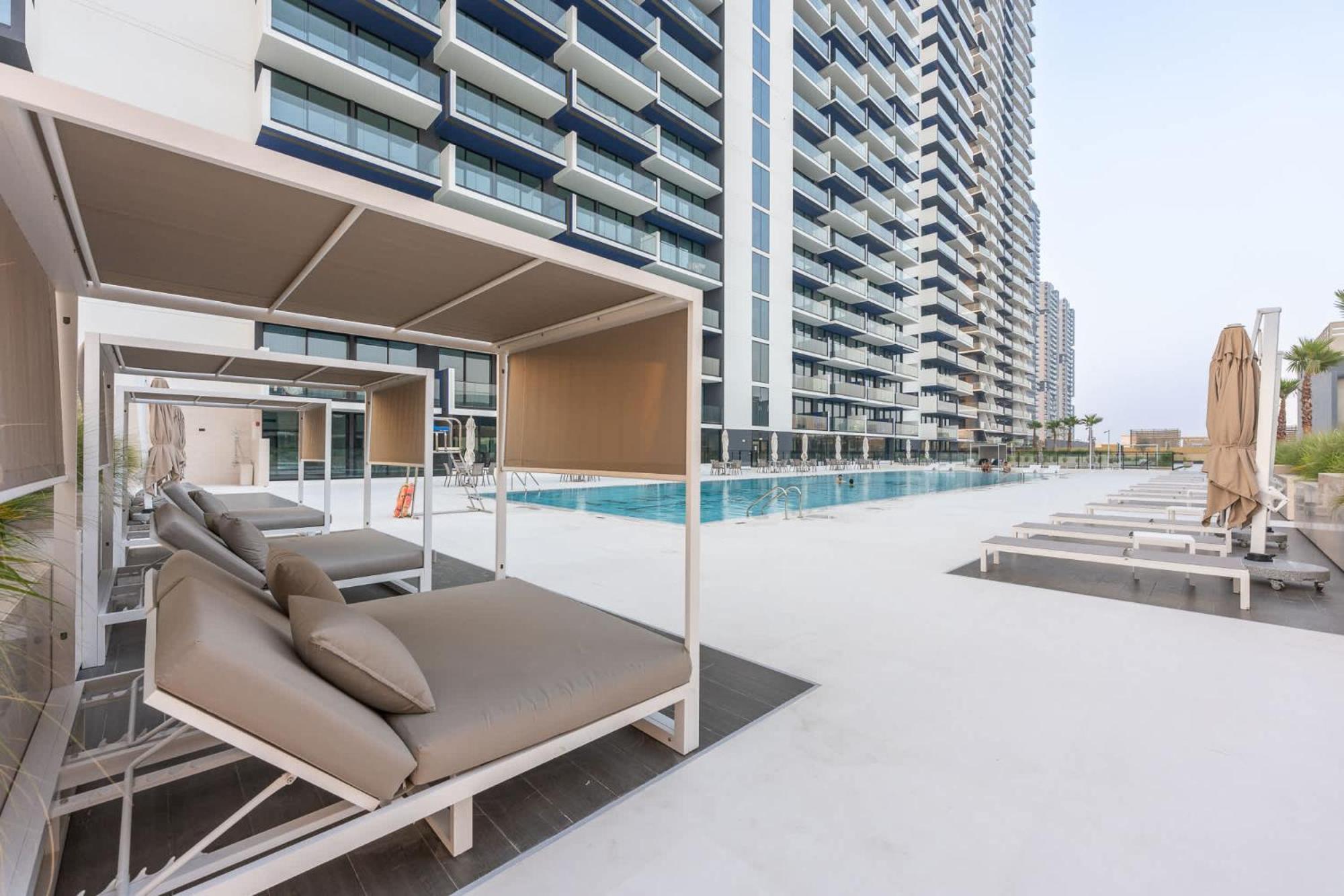 Awesome 1-bedroom Perfect For 4 In Jvc Near To Miracle Garden