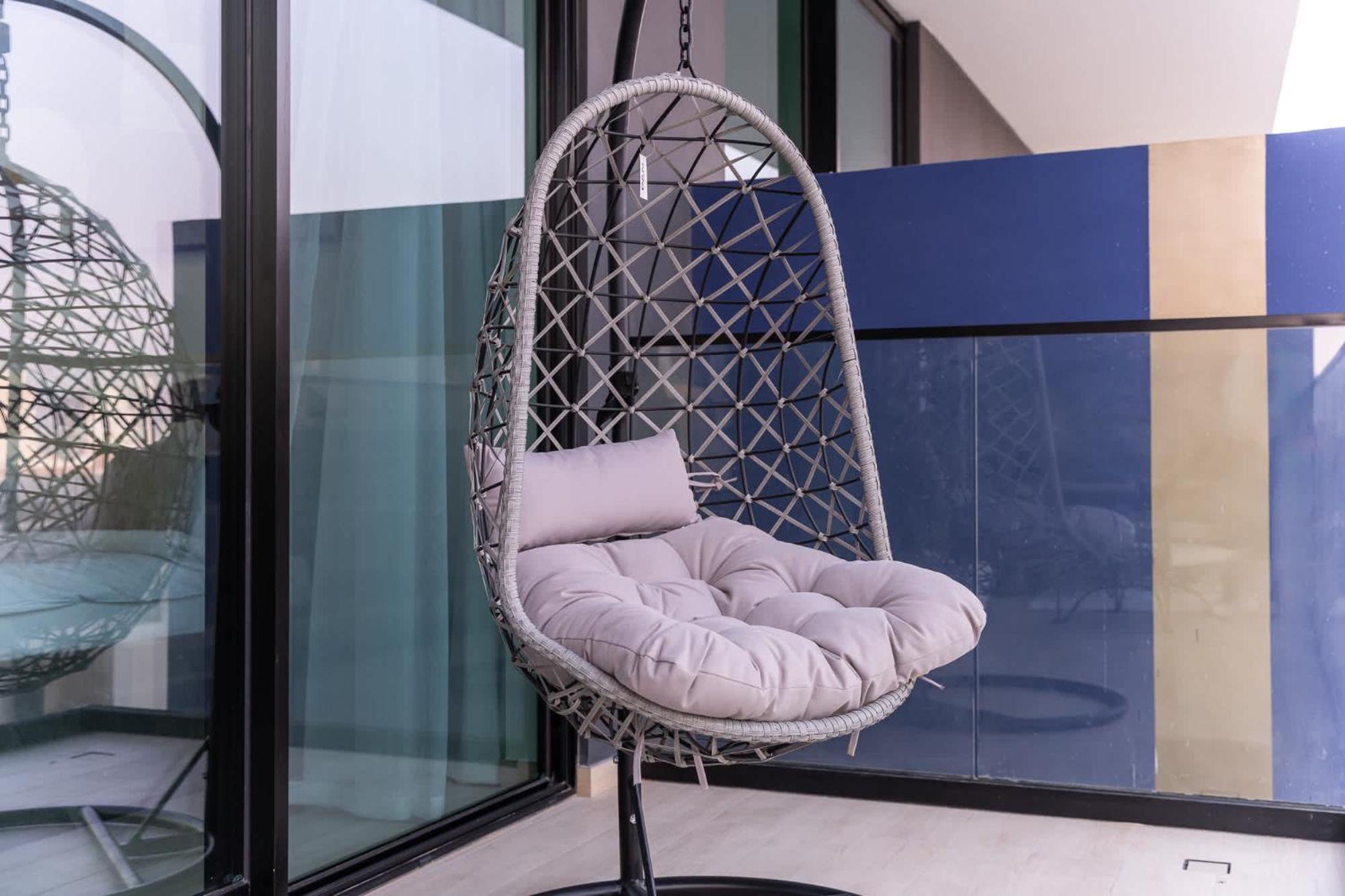 Awesome 1-bedroom Perfect For 4 In Jvc Near To Miracle Garden Dubai