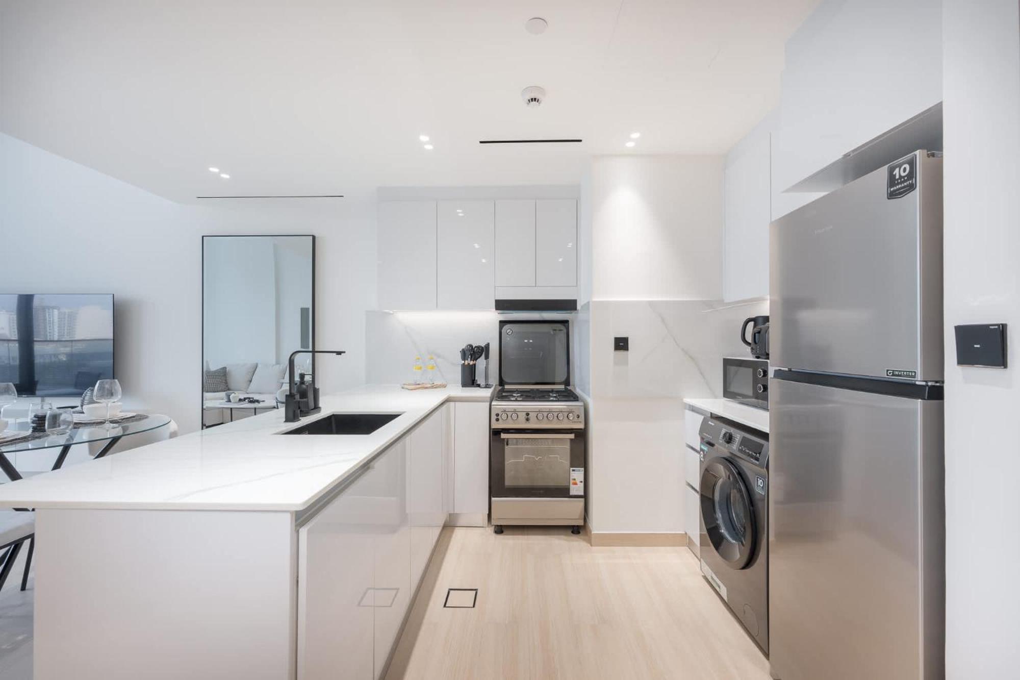 Awesome 1-bedroom Perfect For 4 In Jvc Near To Miracle Garden *