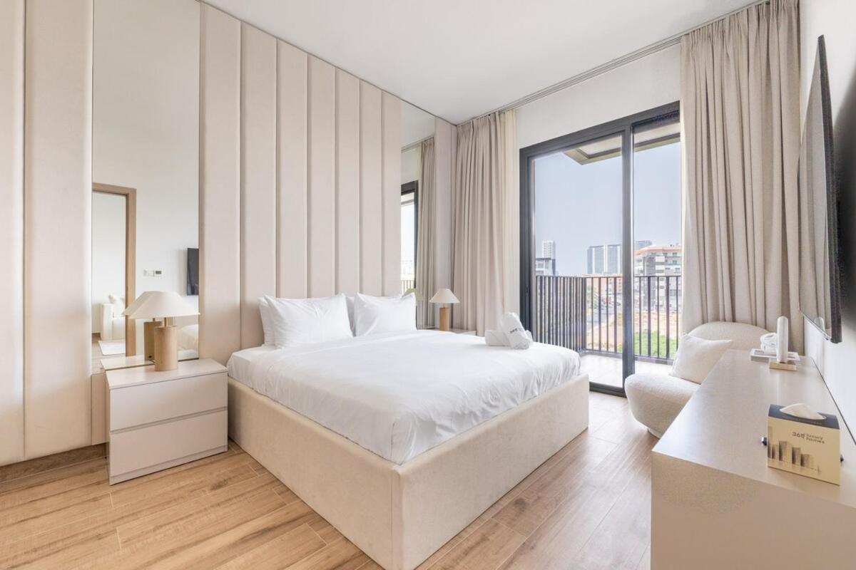 Jvc Gem - 2brplus1 In Oakley Square With Prime Amenities Apartment
