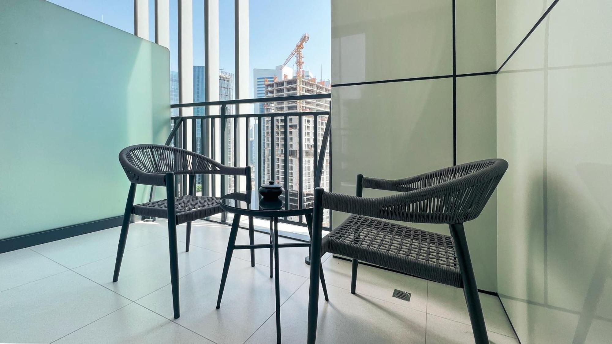 Luxurious Zada Tower Retreat By Keyrock Living Dubai