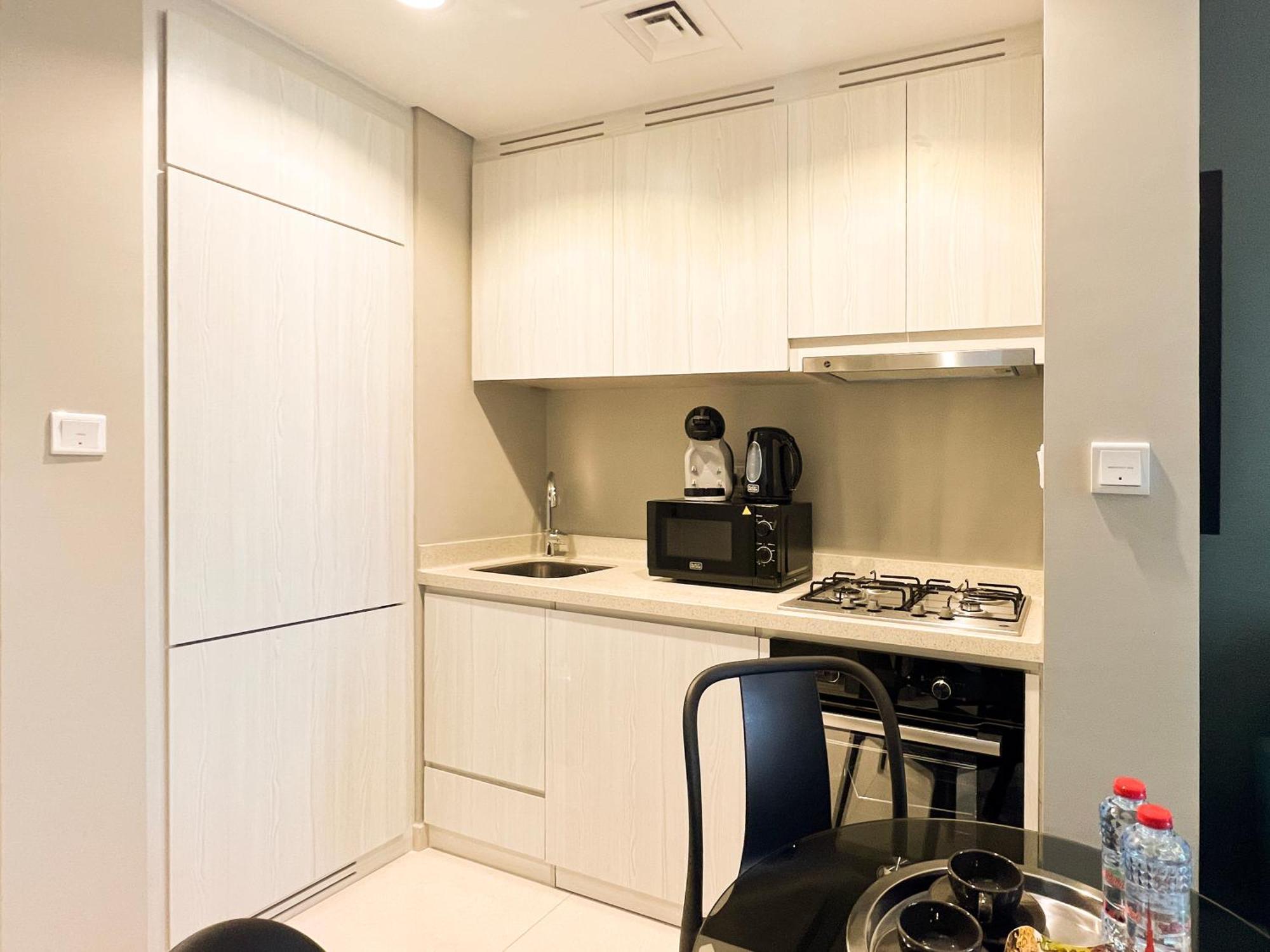 Luxurious Zada Tower Retreat By Keyrock Living *