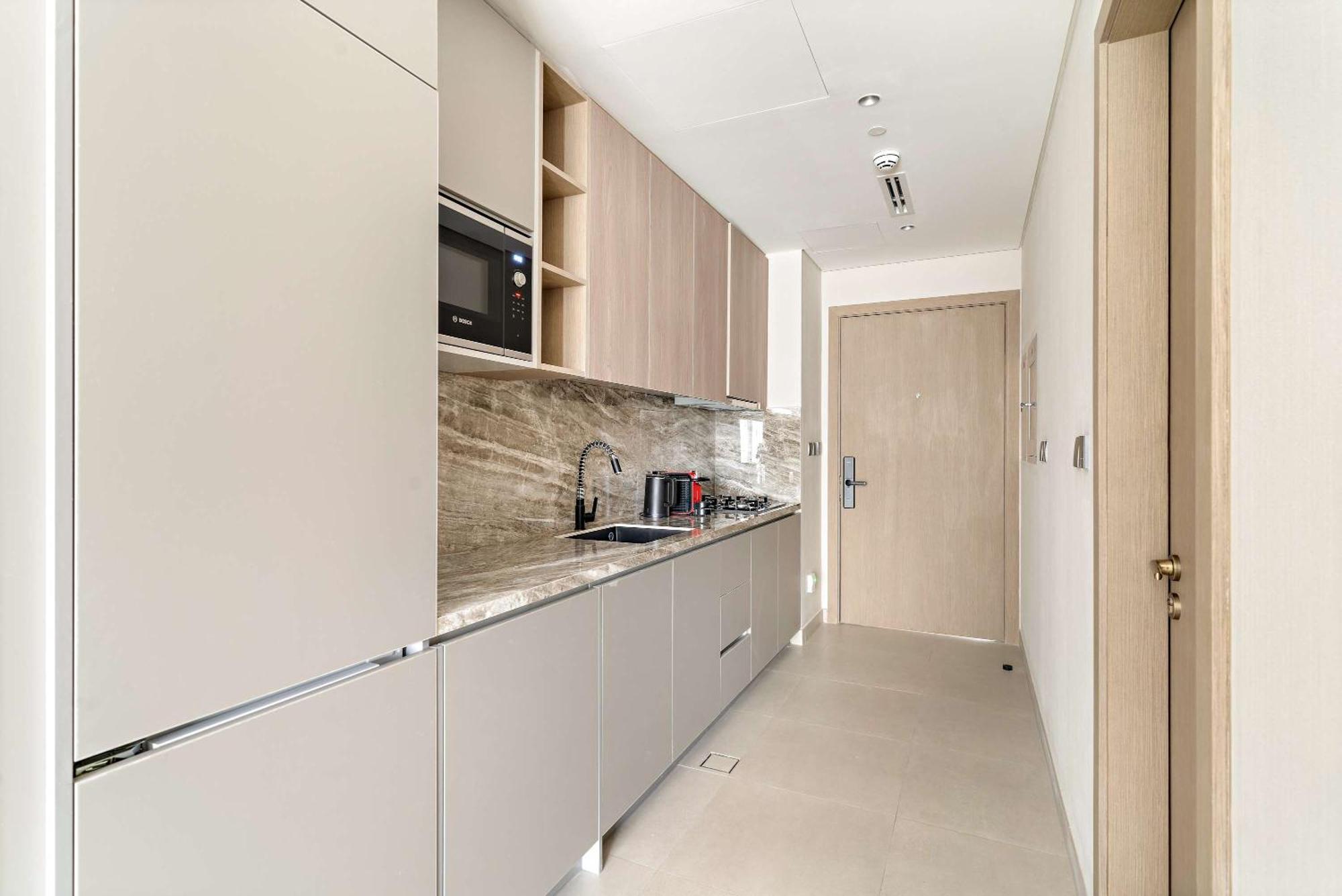 Apartment Modern With Rooftop Pool And Gym In Jvc *