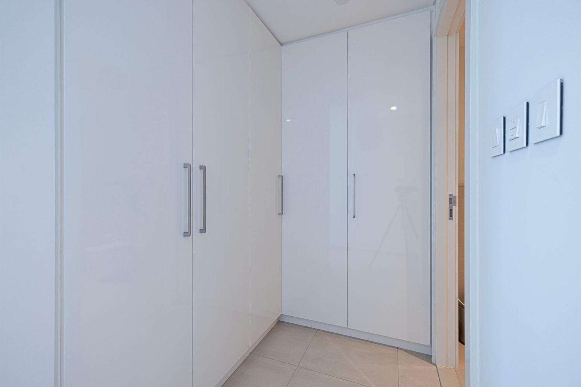 Apartment Amazing 2br Burj Khalifa View Steps Walk To Dubaimall