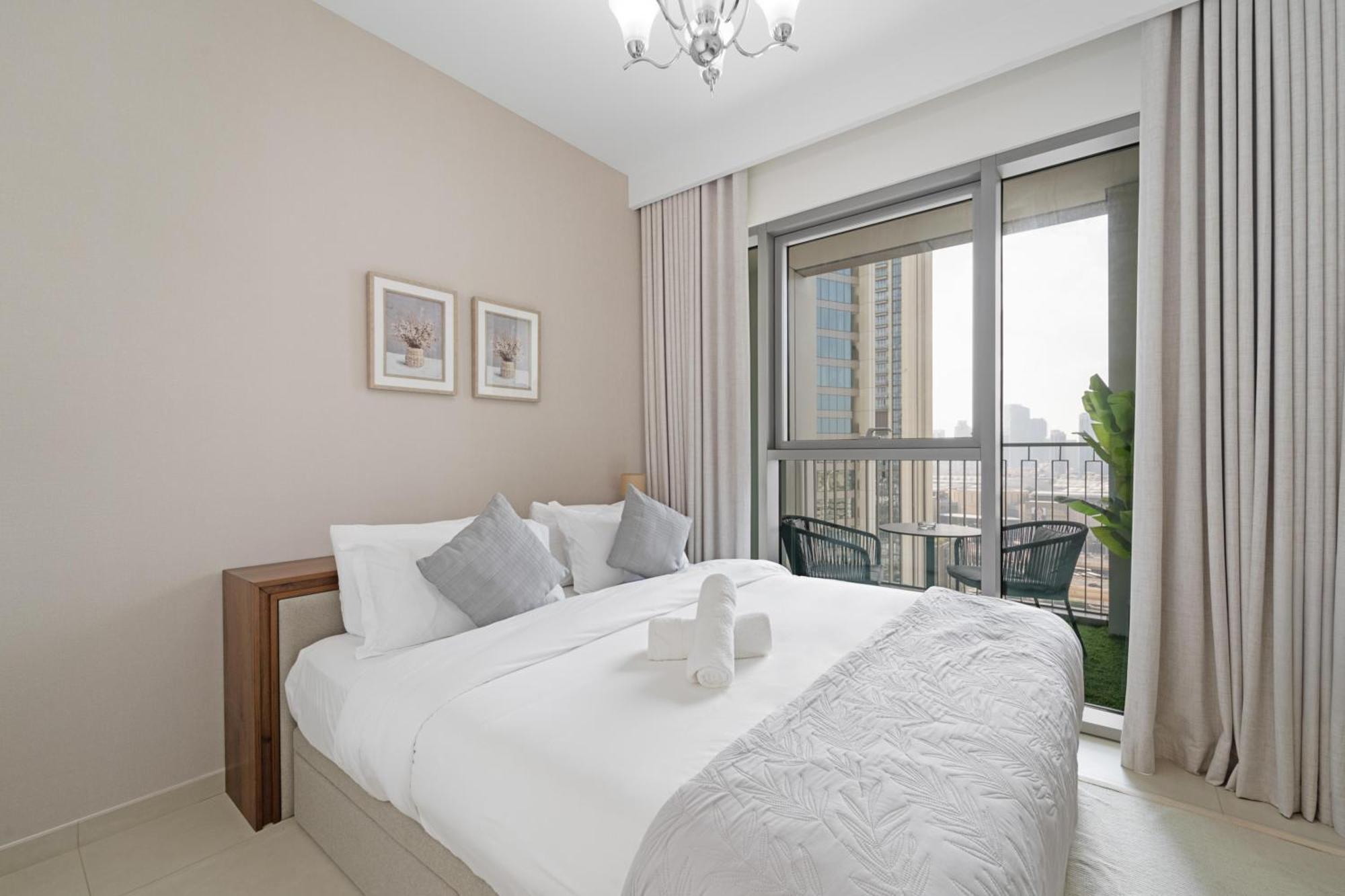 Apartment Amazing 2br Burj Khalifa View Steps Walk To Dubaimall