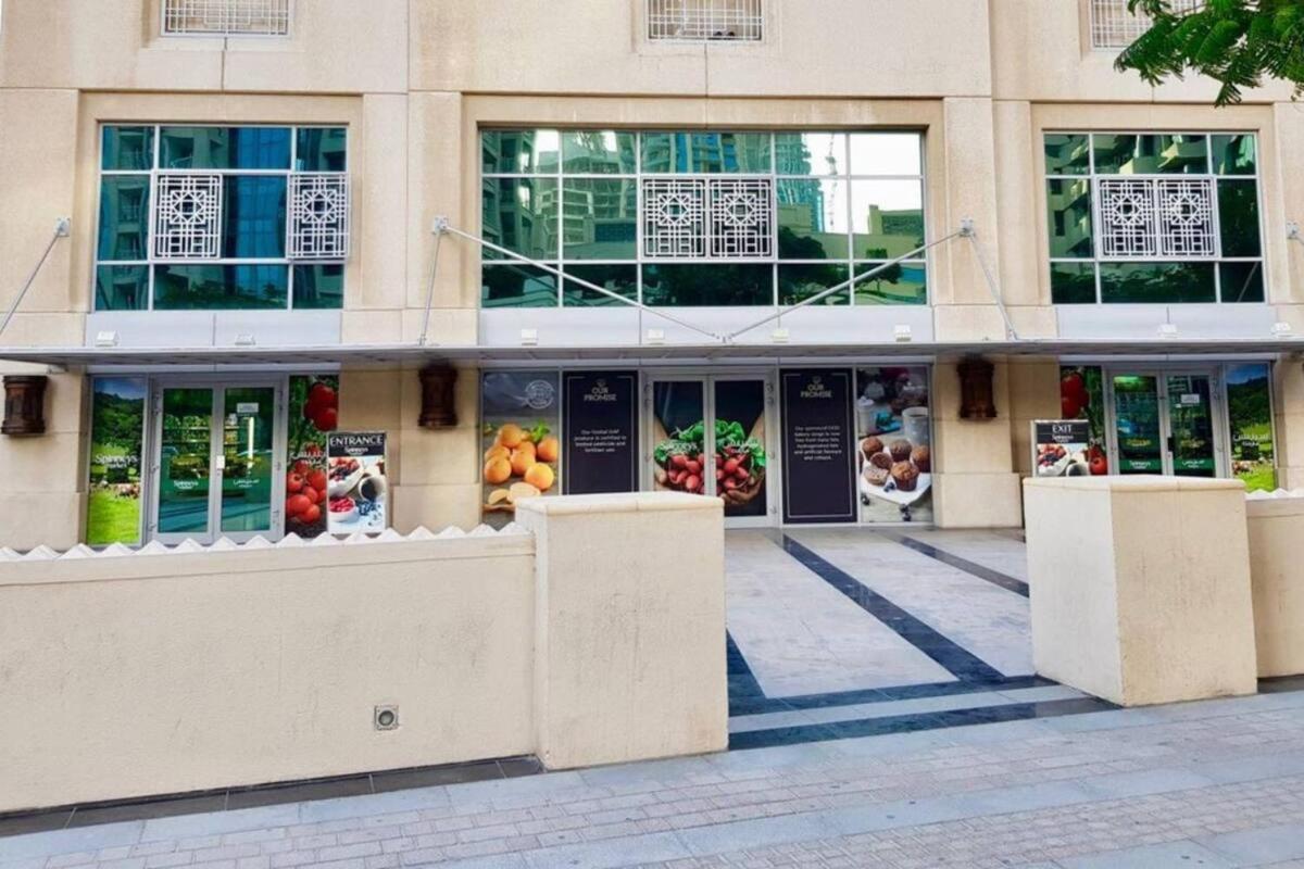 Daire Kinfolk Homes - No 1 Family Stay, Partial Burj Khalifa Fountain View