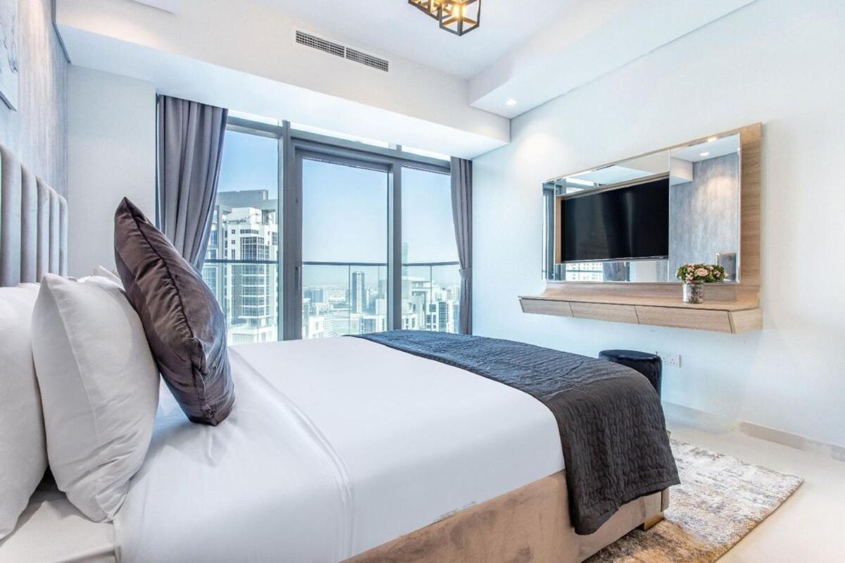 Paramount Midtown 2br With Burj Khalifa Views Apartamento