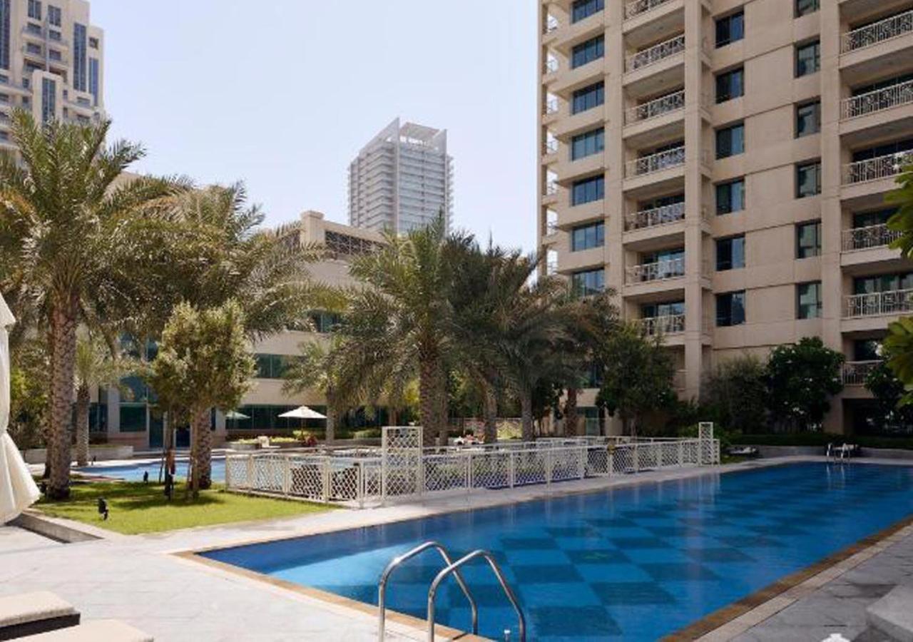 Signature Burj Khalifa View Residence Dubai