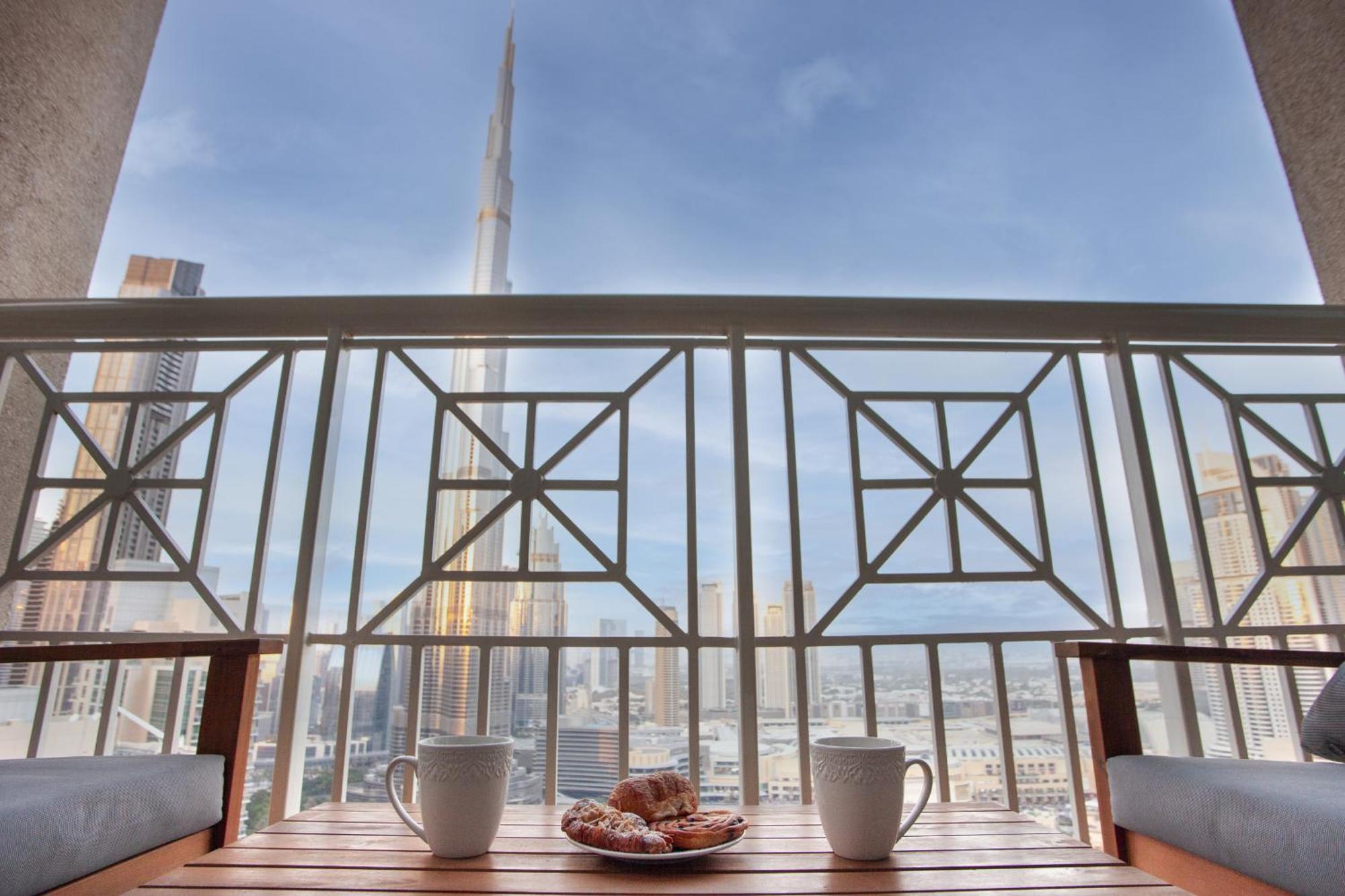 Signature Burj Khalifa View Residence Apartment Dubai