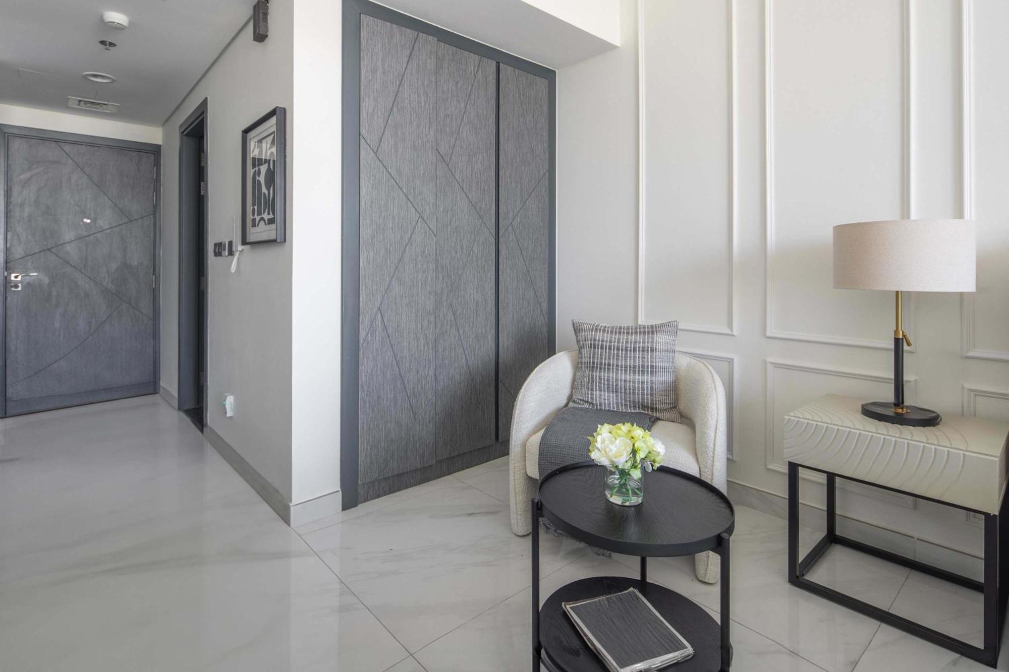 Frank Porter - Samana Golf Avenue Apartment