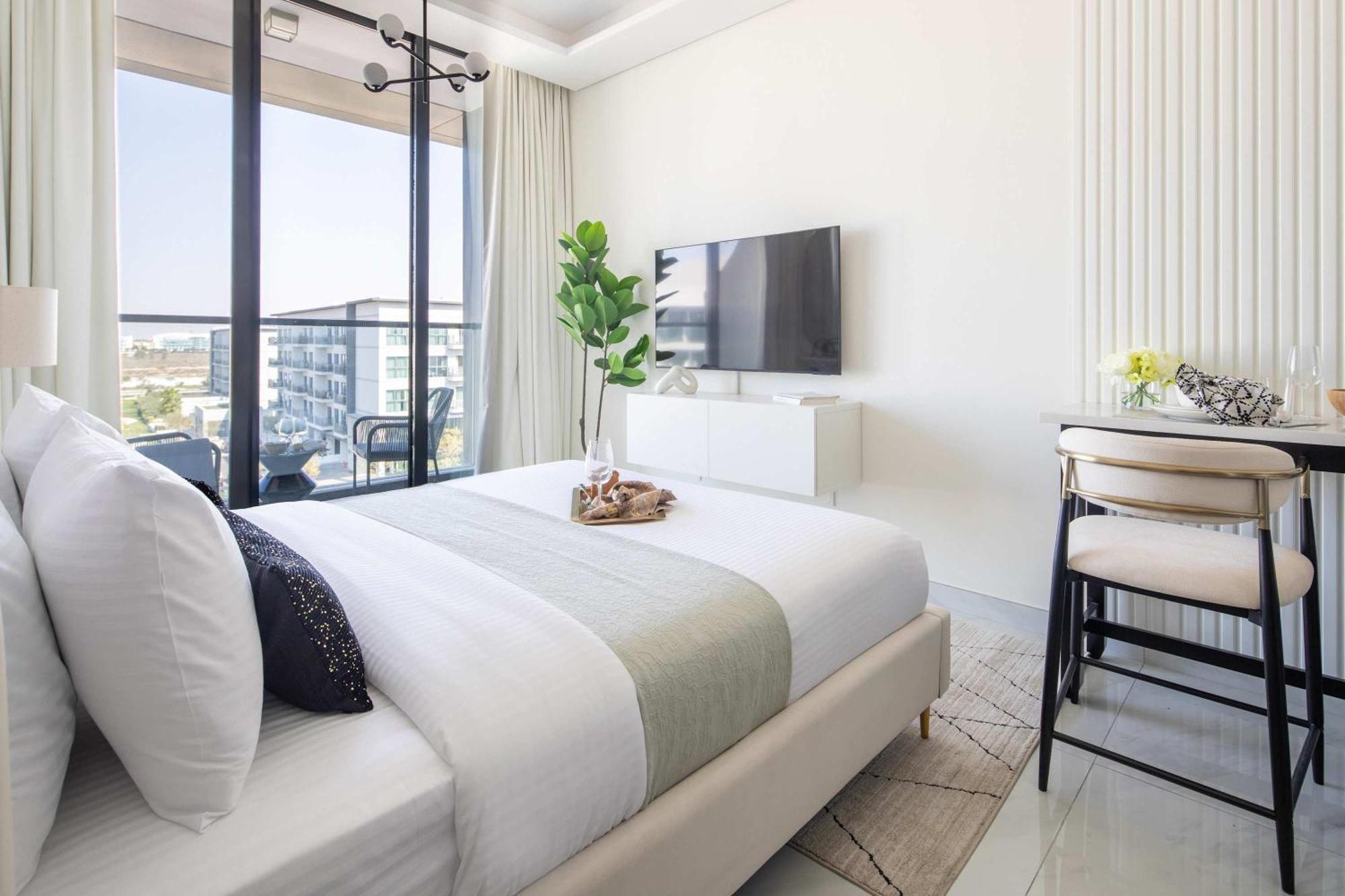 Frank Porter - Samana Golf Avenue Apartment *