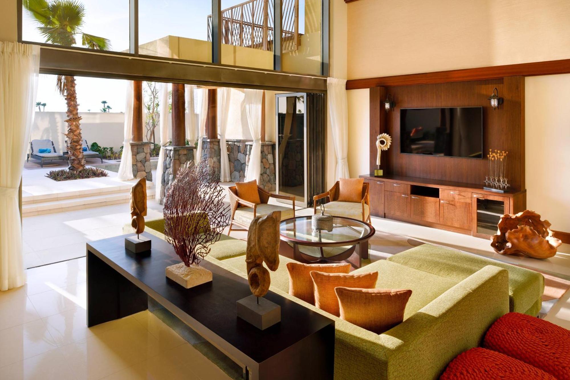 Resort Lapita, Dubai Parks And Resorts, Autograph Collection 5*