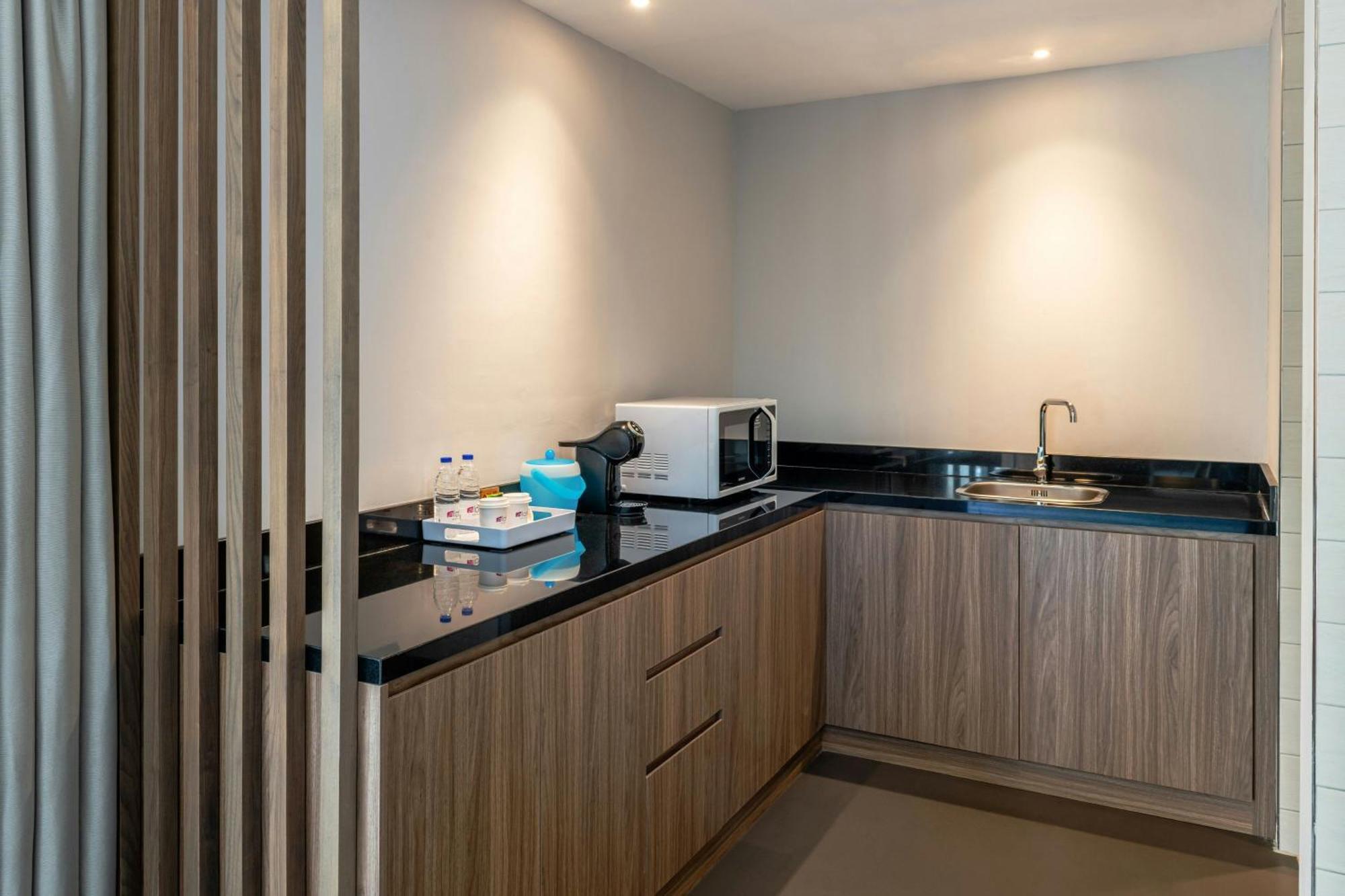 Resort Aloft Palm Jumeirah 4*